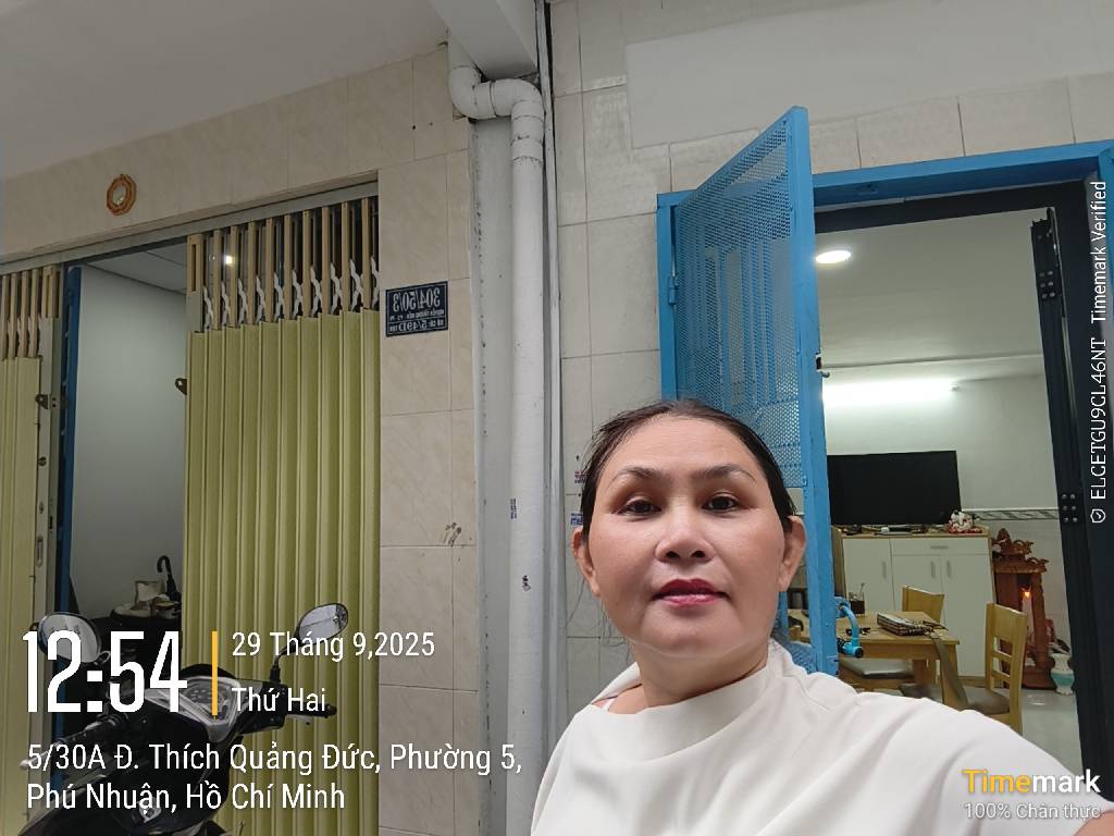 Nhà Lô Góc Hai Căn Độc Đáo Trung Tâm Phú Nhuận