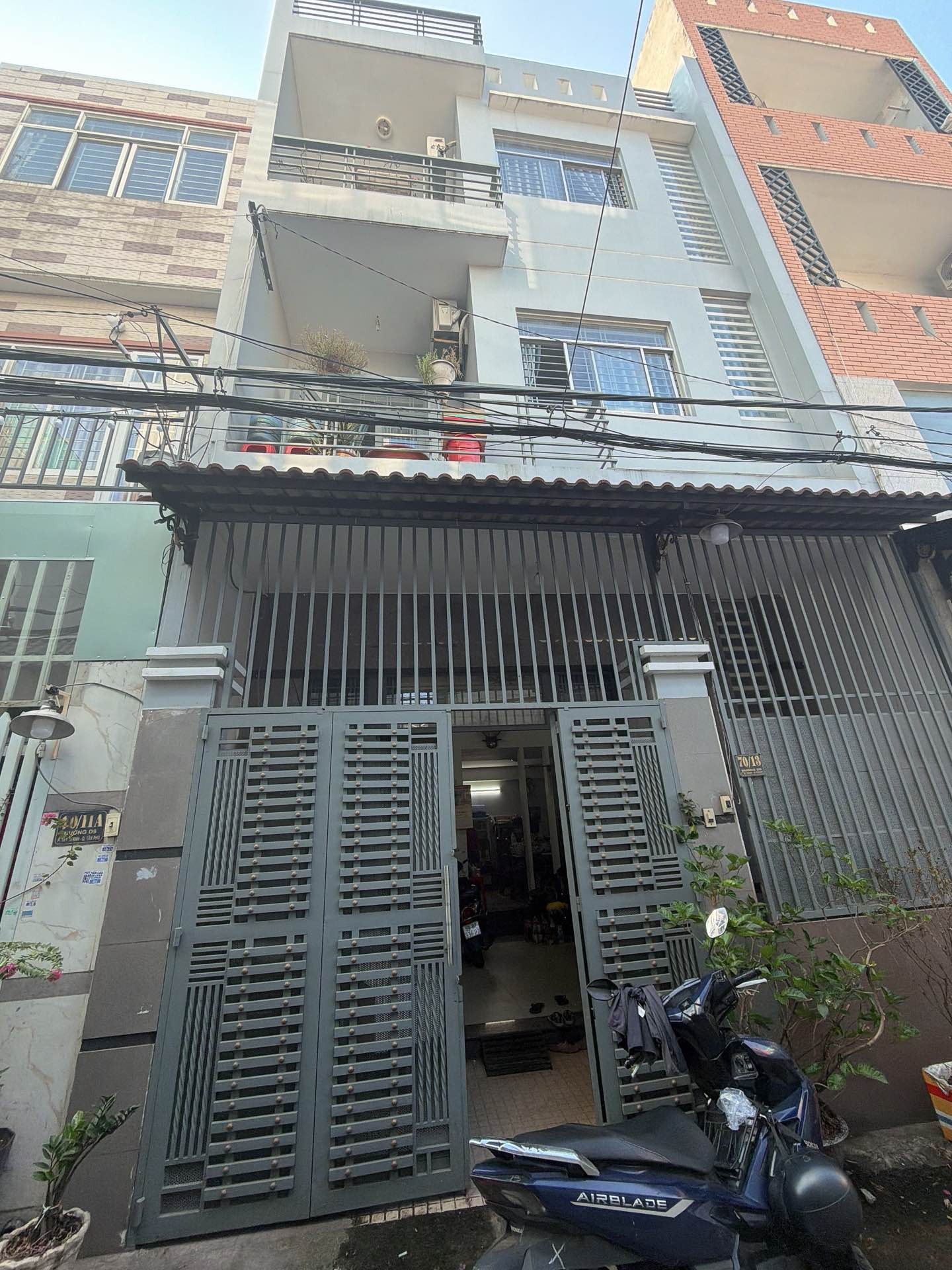 Bán nhà riêng 3 tầng, 4 phòng ngủ, diện tích 61,9m² tại Tây Thạnh, Tân Phú