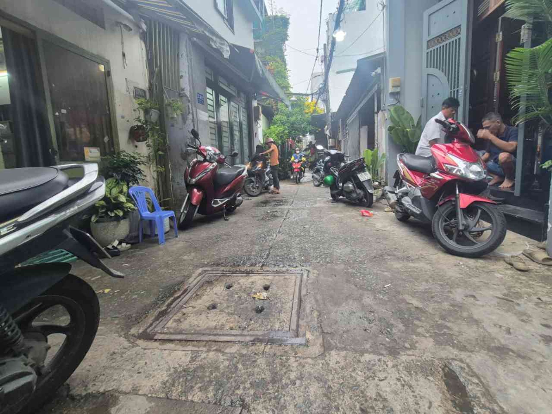🏡 2,95 TỶ TL | HẺM XE HƠI NGUYỄN HỮU TIẾN – TÂN PHÚ
📐 35m² cấp 4 | Hẻm xe hơi, vị trí thuận tiện.