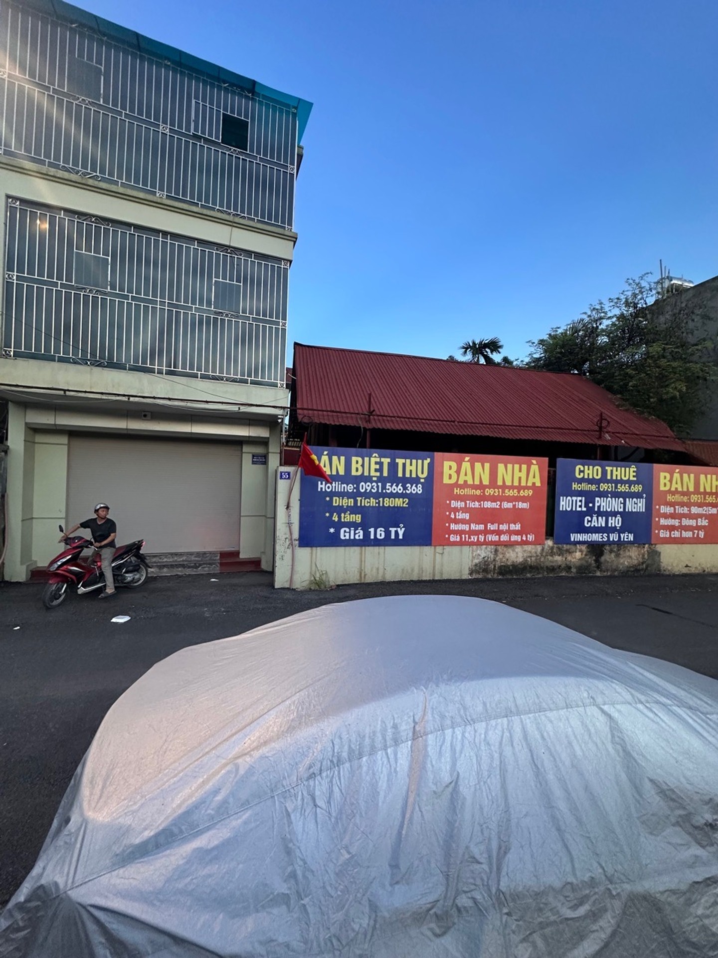 Nhà 3 tầng kiên cố kèm nhà sàn gỗ thịt tại vị trí đắc địa chân cầu Máy Chai