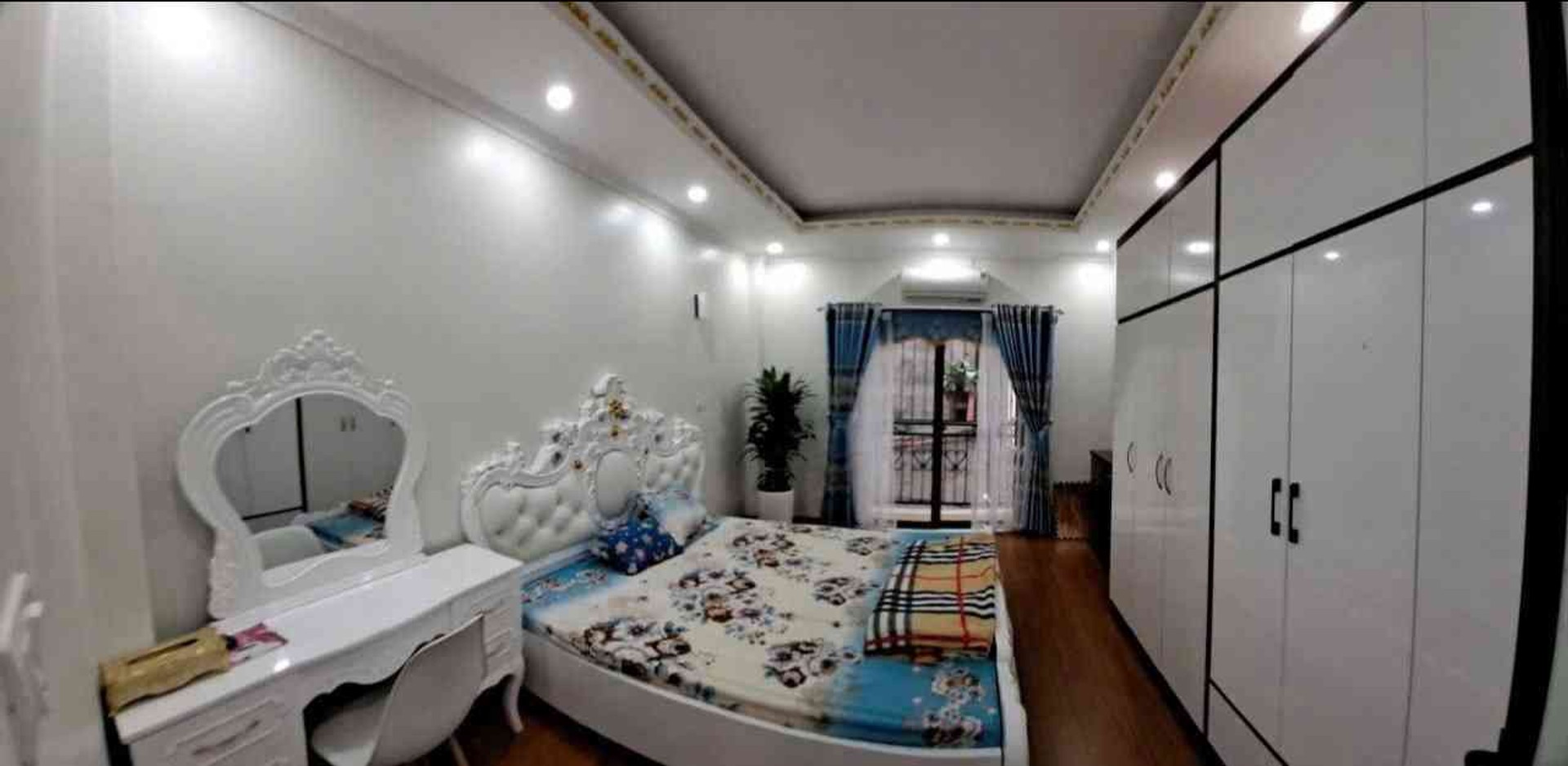 Nhà Việt Hưng siêu tiện lợi tặng full nội thất giá hấp dẫn
