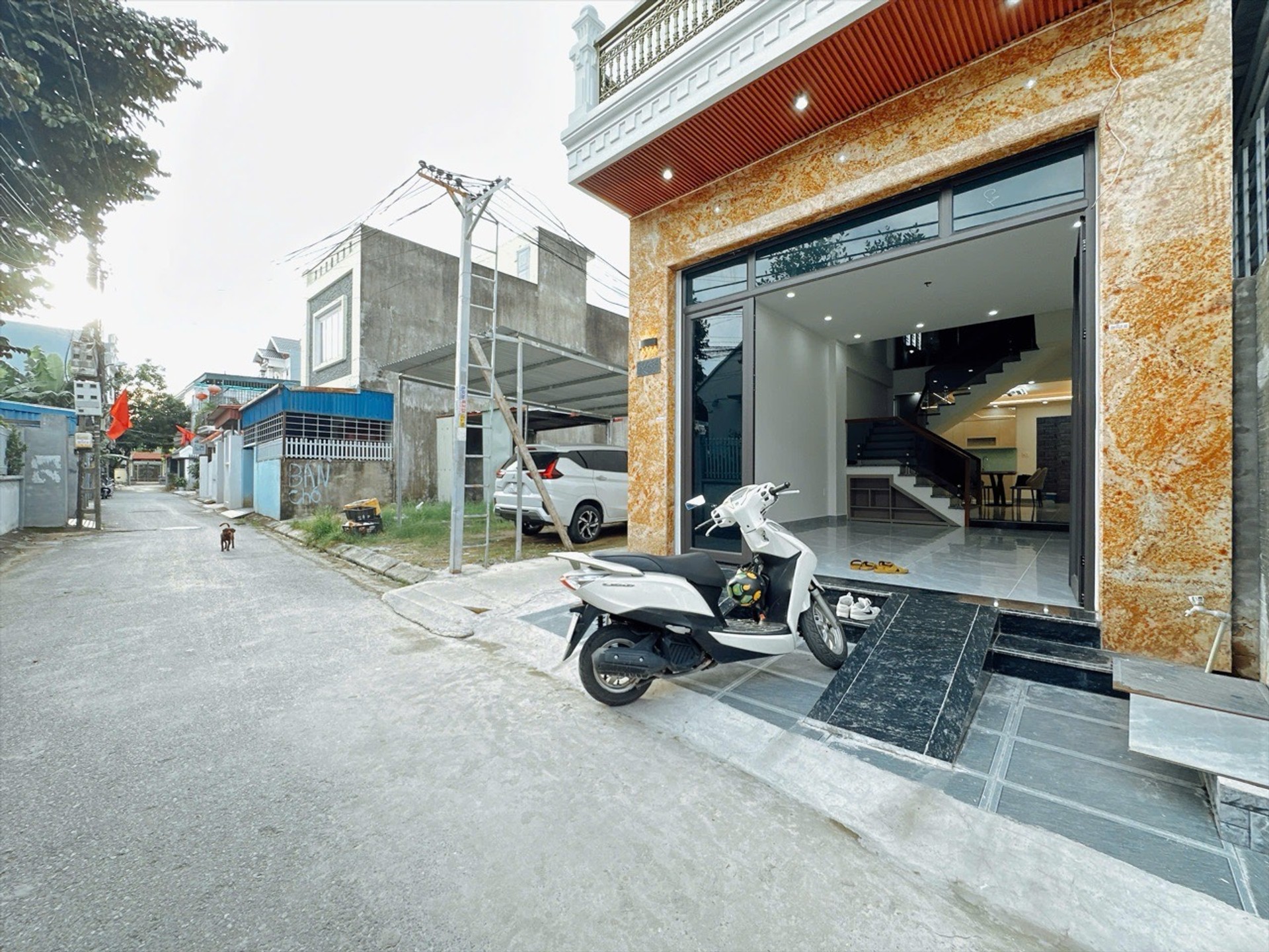 Nhà riêng 4 tầng 2 mặt tiền góc tại Đồng Hoà, Kiến An
