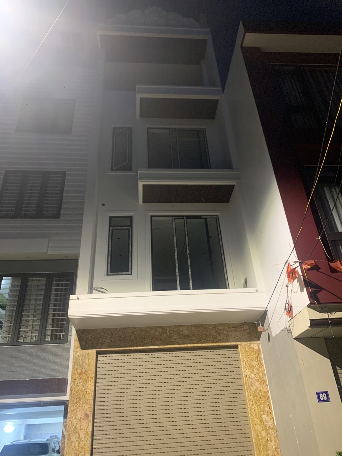 Nhà mặt phố 4 tầng có thang máy, gara ô tô tại Văn Cú - An Đồng, vị trí đắc địa không thể bỏ lỡ