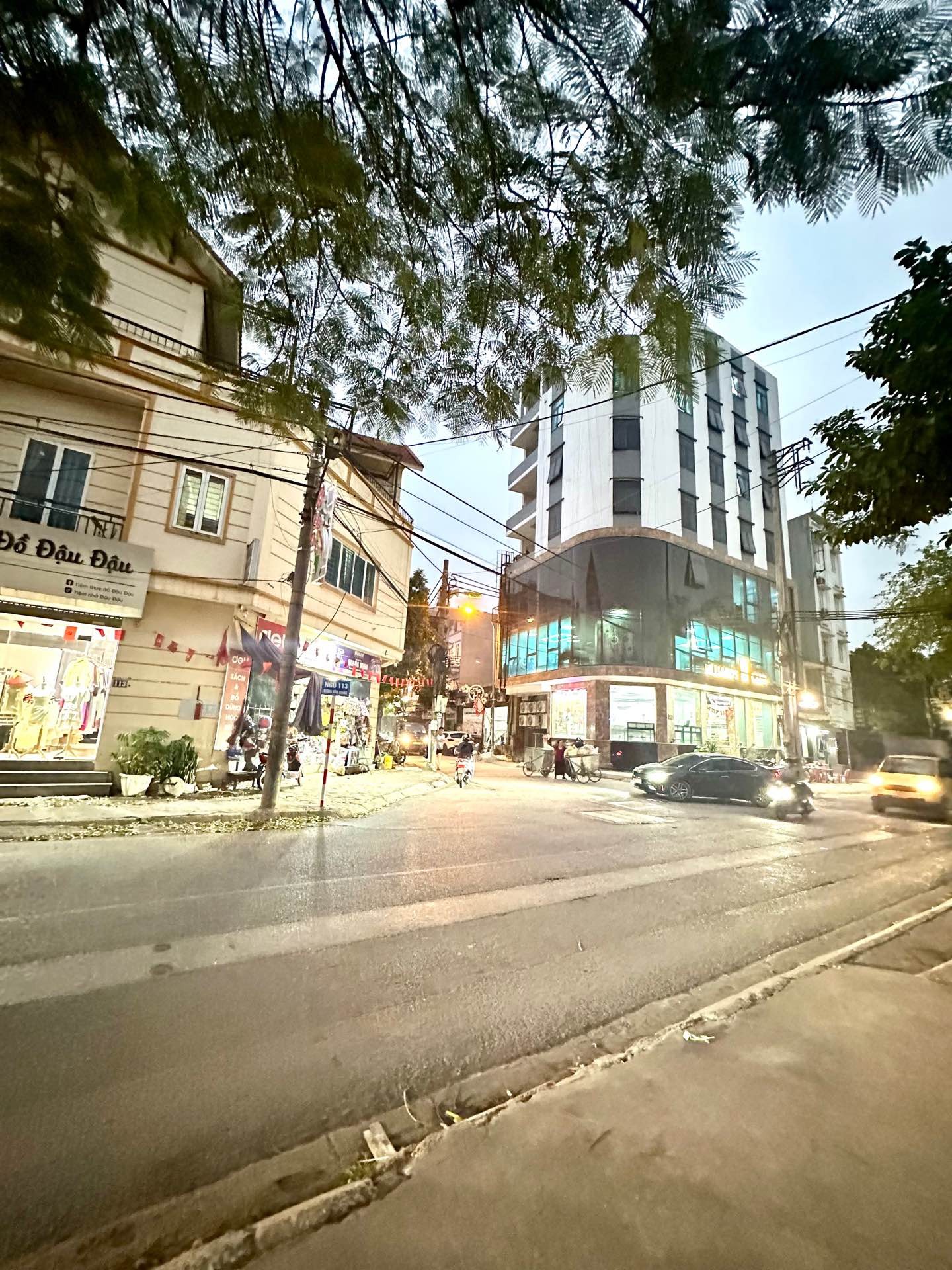 Bán nhà riêng 5 tầng mặt tiền rộng tại dường Vĩnh Khang, giá tốt