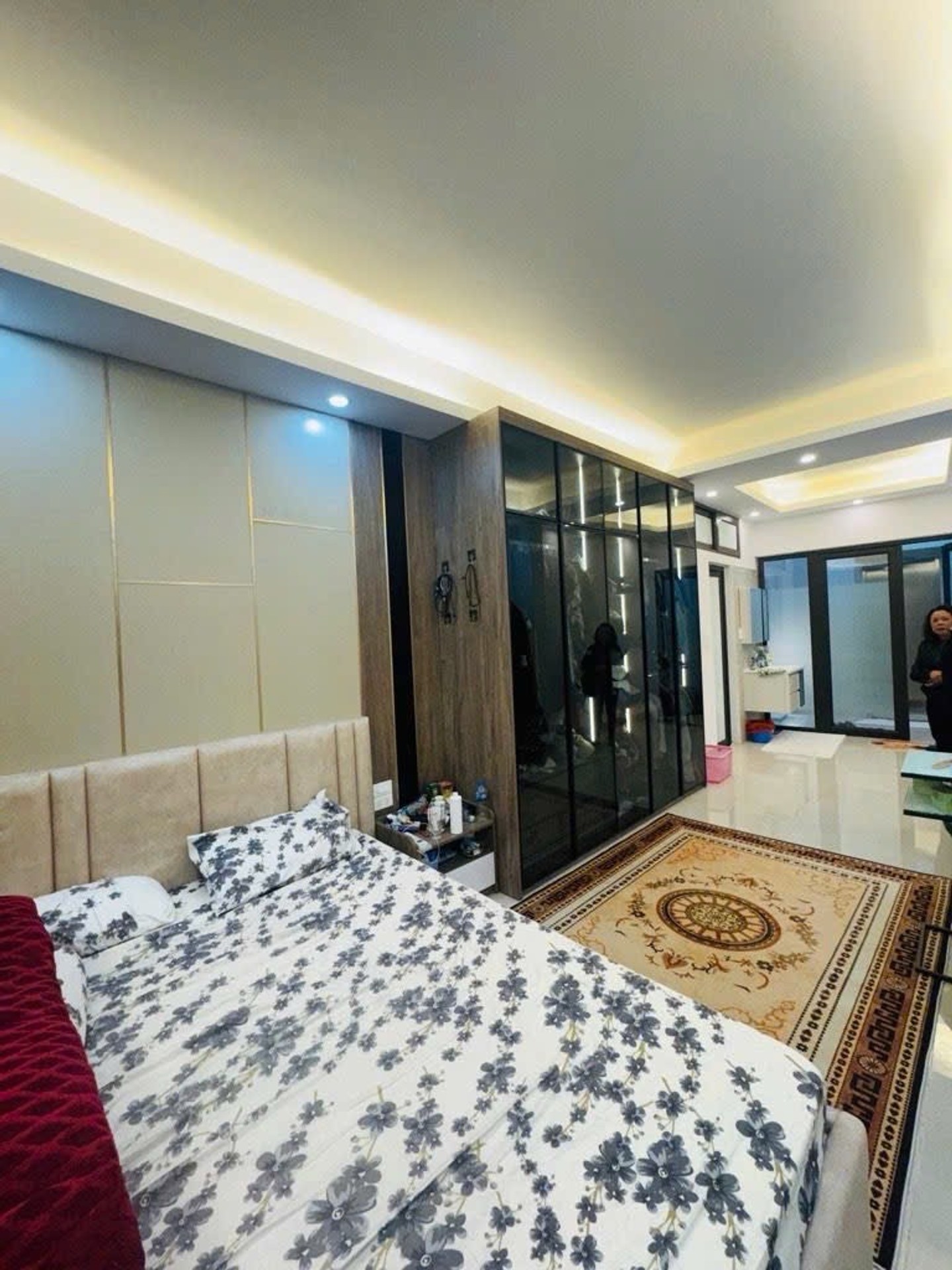 Nhà mặt phố Long Biên 2 - Thang máy, kinh doanh đỉnh