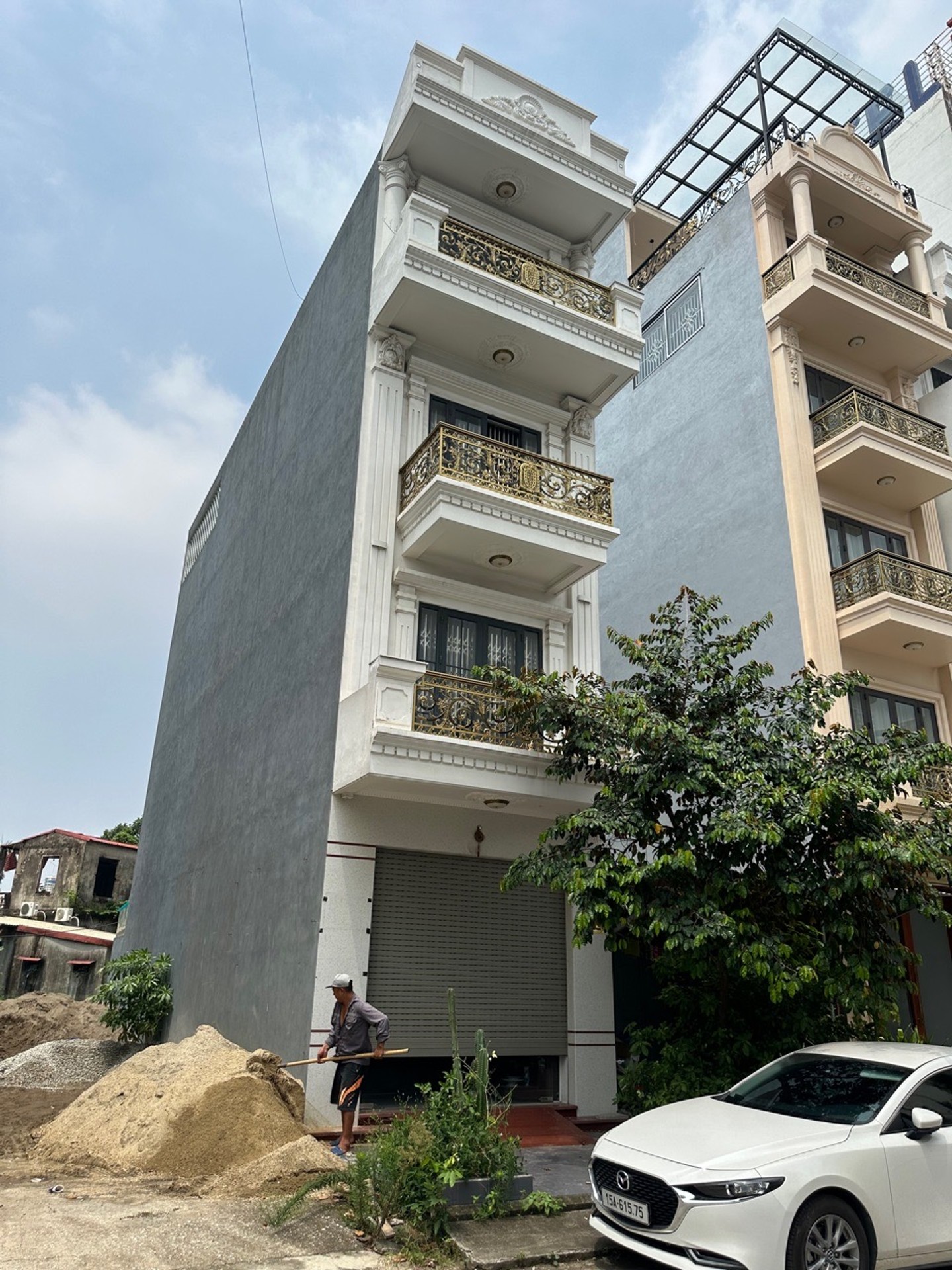 Nhà 4 Tầng Mới Xây Mặt Phố Lê Hồng Phong - Ô Tô Chui Vào Nhà