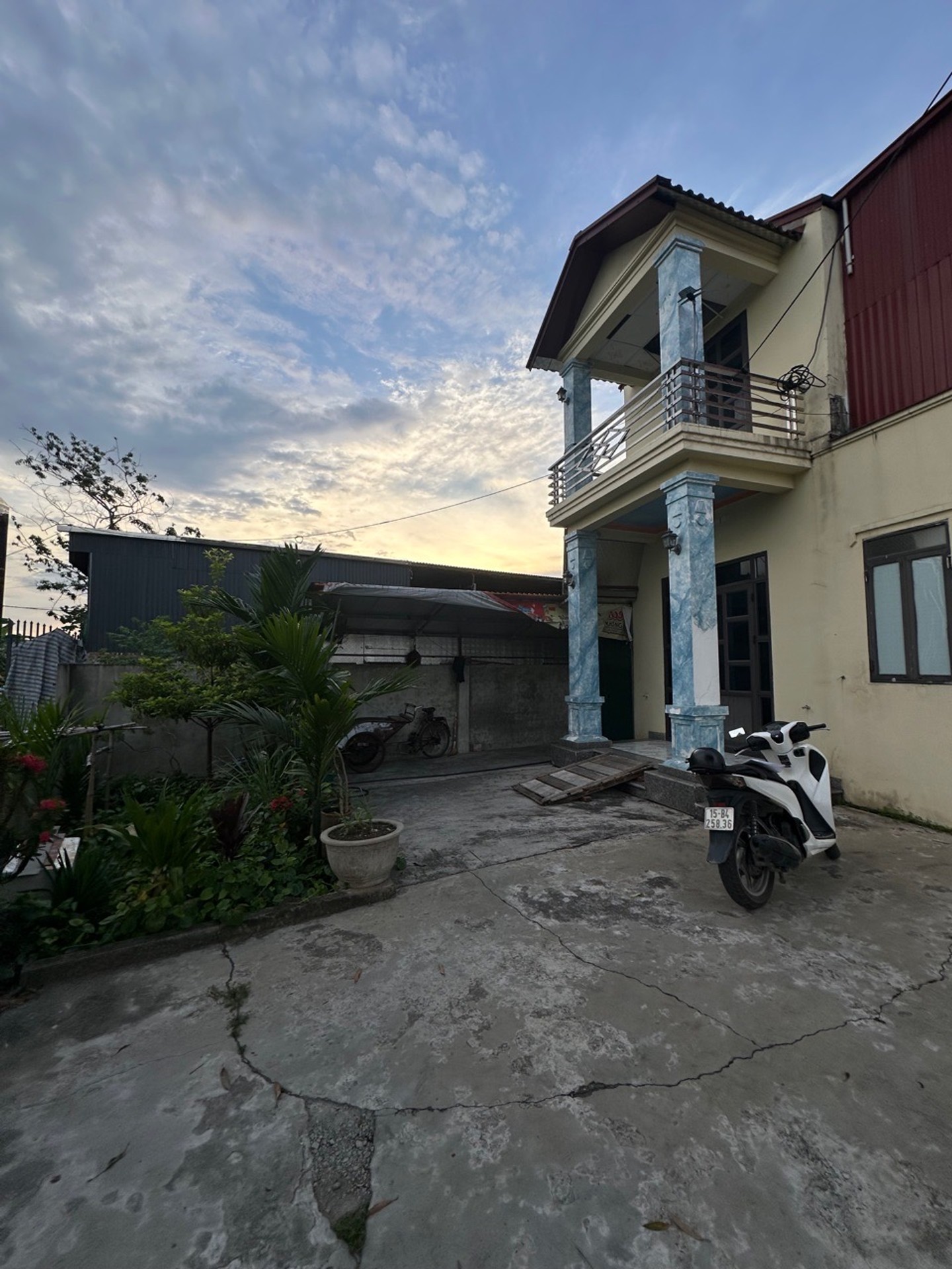 Cơ Hội Vàng Sở Hữu Nhà Mặt Phố Đẳng Cấp Tại Vị Trí Vô Địch Tây Nam Vụ Bản