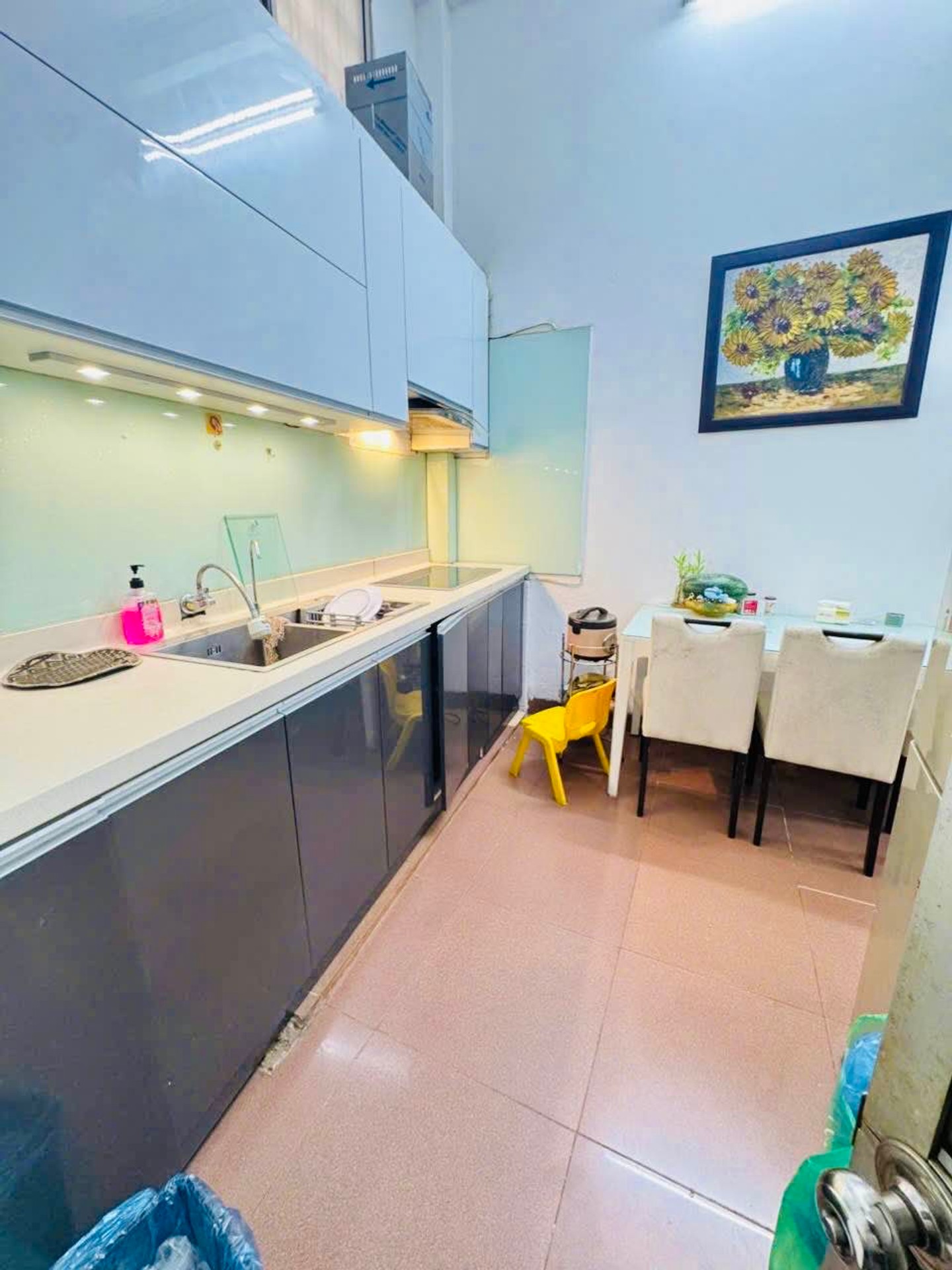 Nhà 5 tầng 3 ngủ gần Trung Tâm Ngã Tư Giảng Võ Láng Hạ