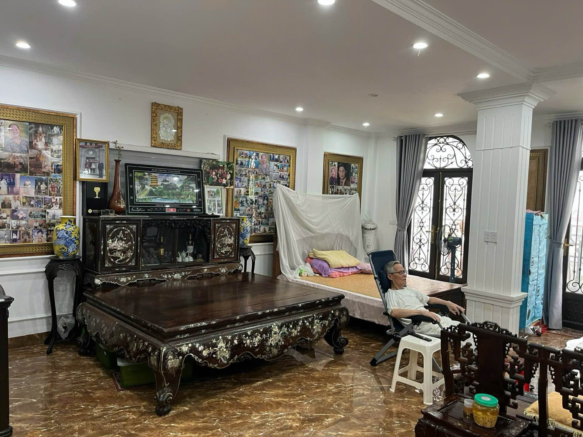 Bán nhà 6 tầng mặt ngõ kinh doanh tại Ngọc Lâm, diện tích 72.6m², giá 29.5 tỷ