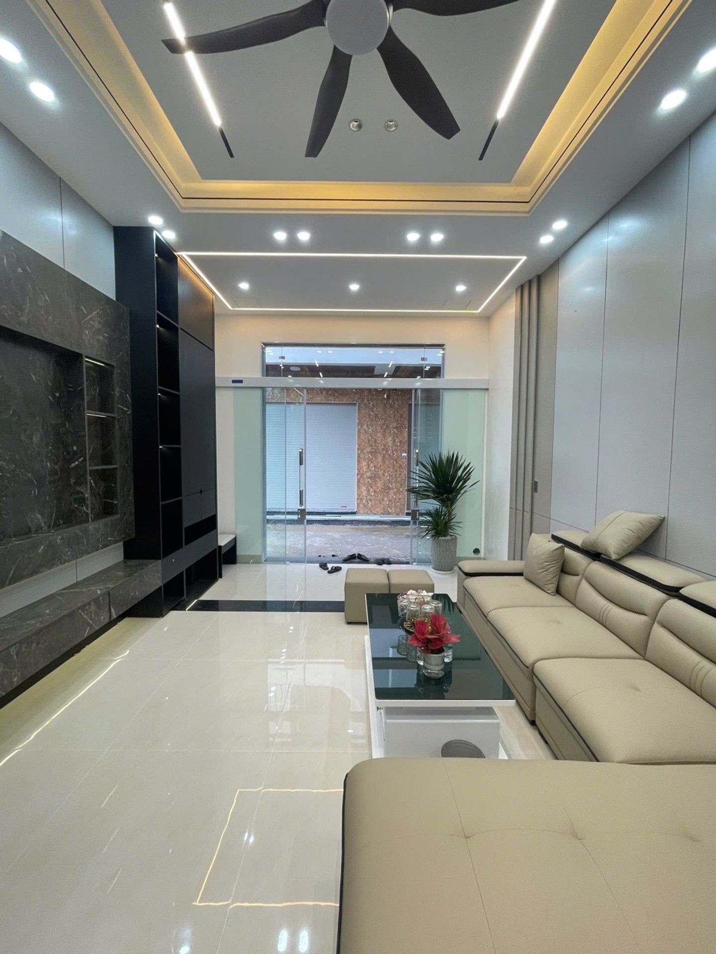 Cơ hội hiếm có sở hữu nhà tân cổ điển ngay trung tâm An Dương