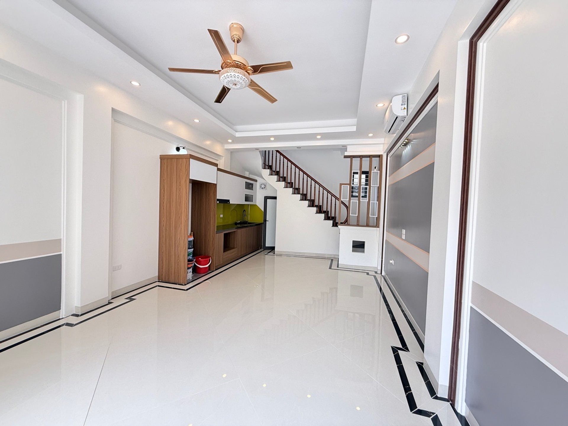 🔥🔥 NHÀ MỚI – 5 TẦNG – 6 PHÒNG NGỦ KHÉP KÍN – 3 THOÁNG – VÀI BƯỚC RA Ô TÔ – SỔ ĐỎ SẴN SÀNG! 🔥🔥