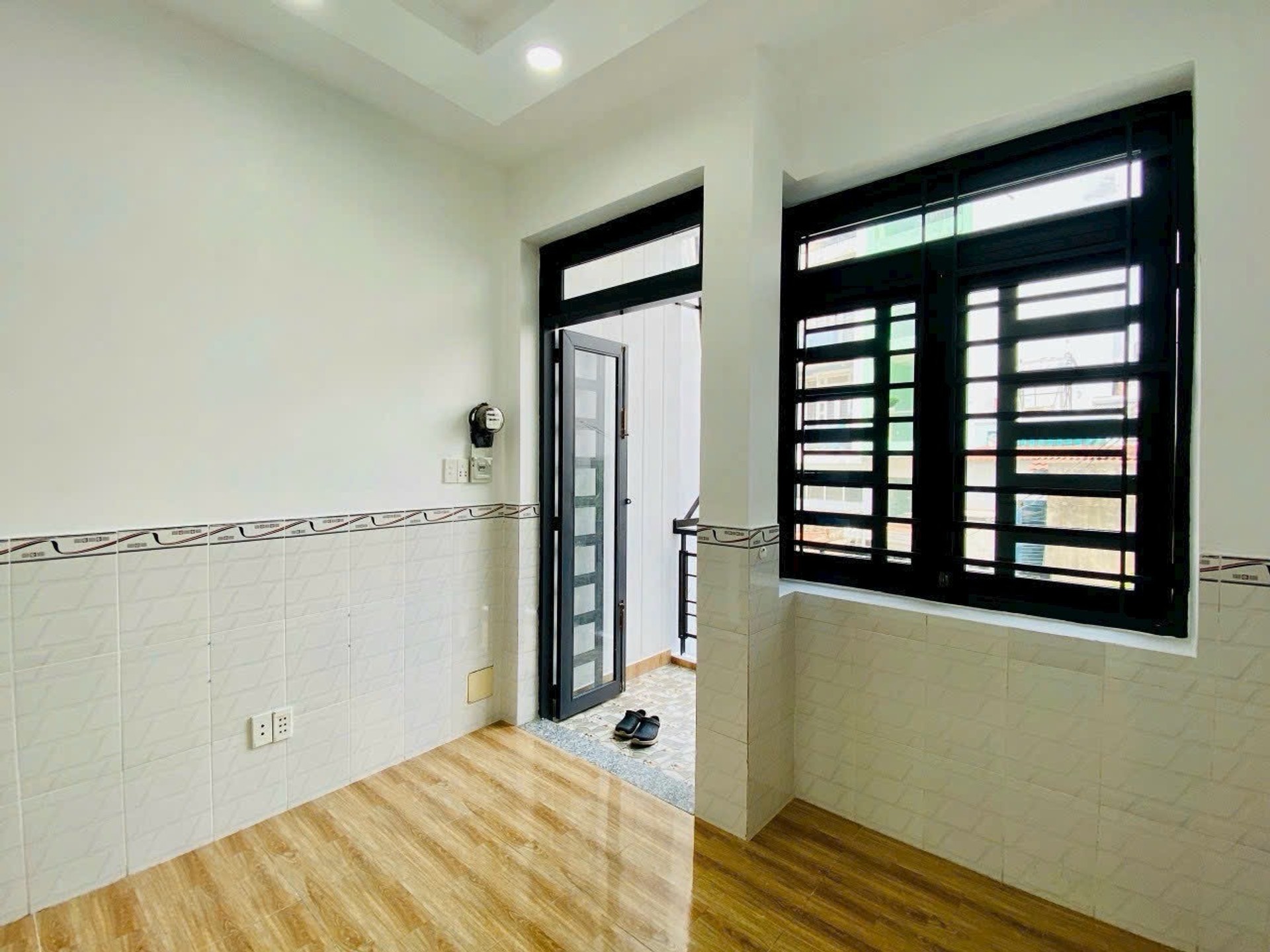 Nhà 2 tầng, 54m2, 4 phòng ngủ tại phường 11 quận 3, giá 6.19 tỷ