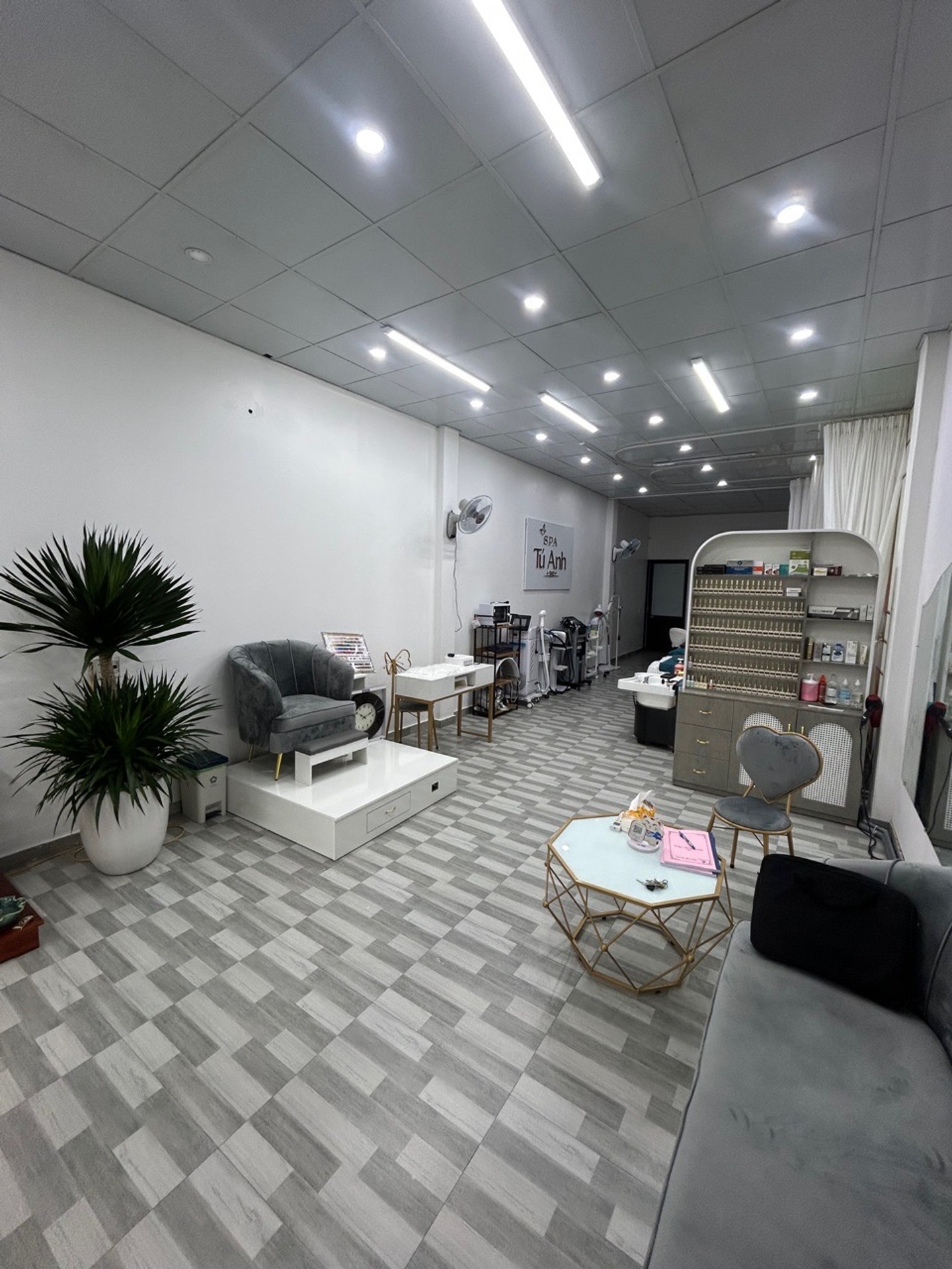 Nhà mặt phố trung tâm Tiên Lãng - Vỉa hè rộng kinh doanh đỉnh cao, xe ô tô tránh thoải mái