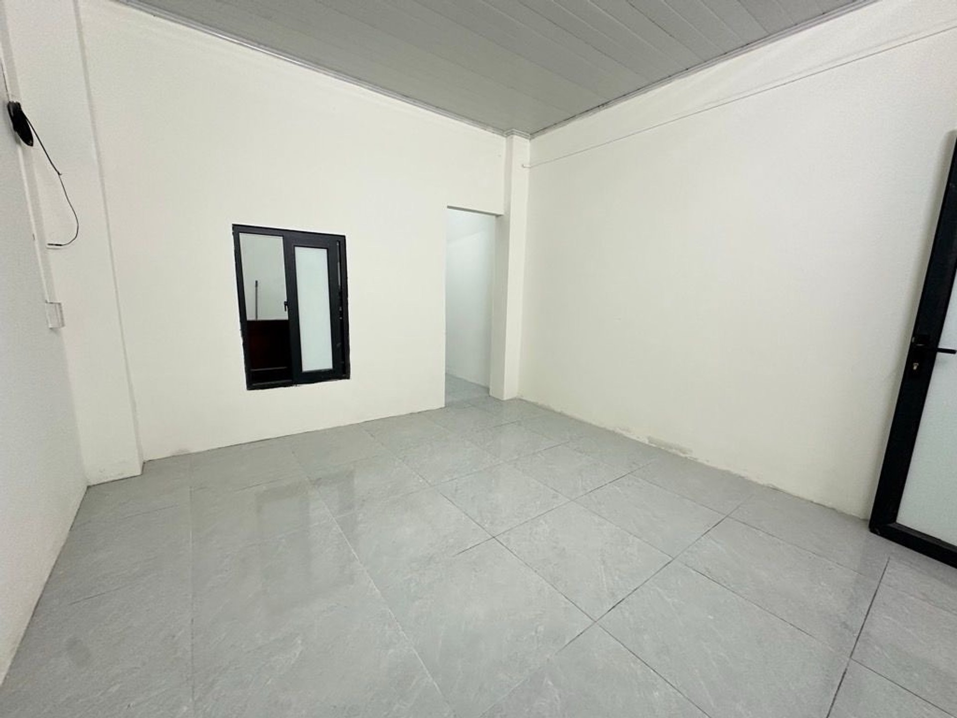 Bán nhà Hoàng Mai-phố Định Công Thượng 3.9tỷ, 42,2m2. Mặt ngõ kinh doanh