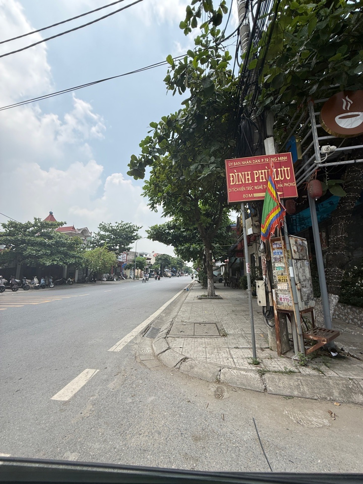 Nhà Phân Lô Mới Xây, Thiết Kế Hiện Đại, Gần Trung Tâm Phố