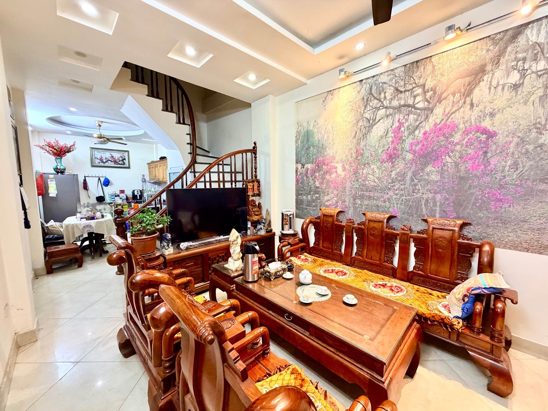 Bán nhà riêng 5 tầng lô góc tại Kim Ngưu, diện tích 45m² giá 11.5 tỷ đồng