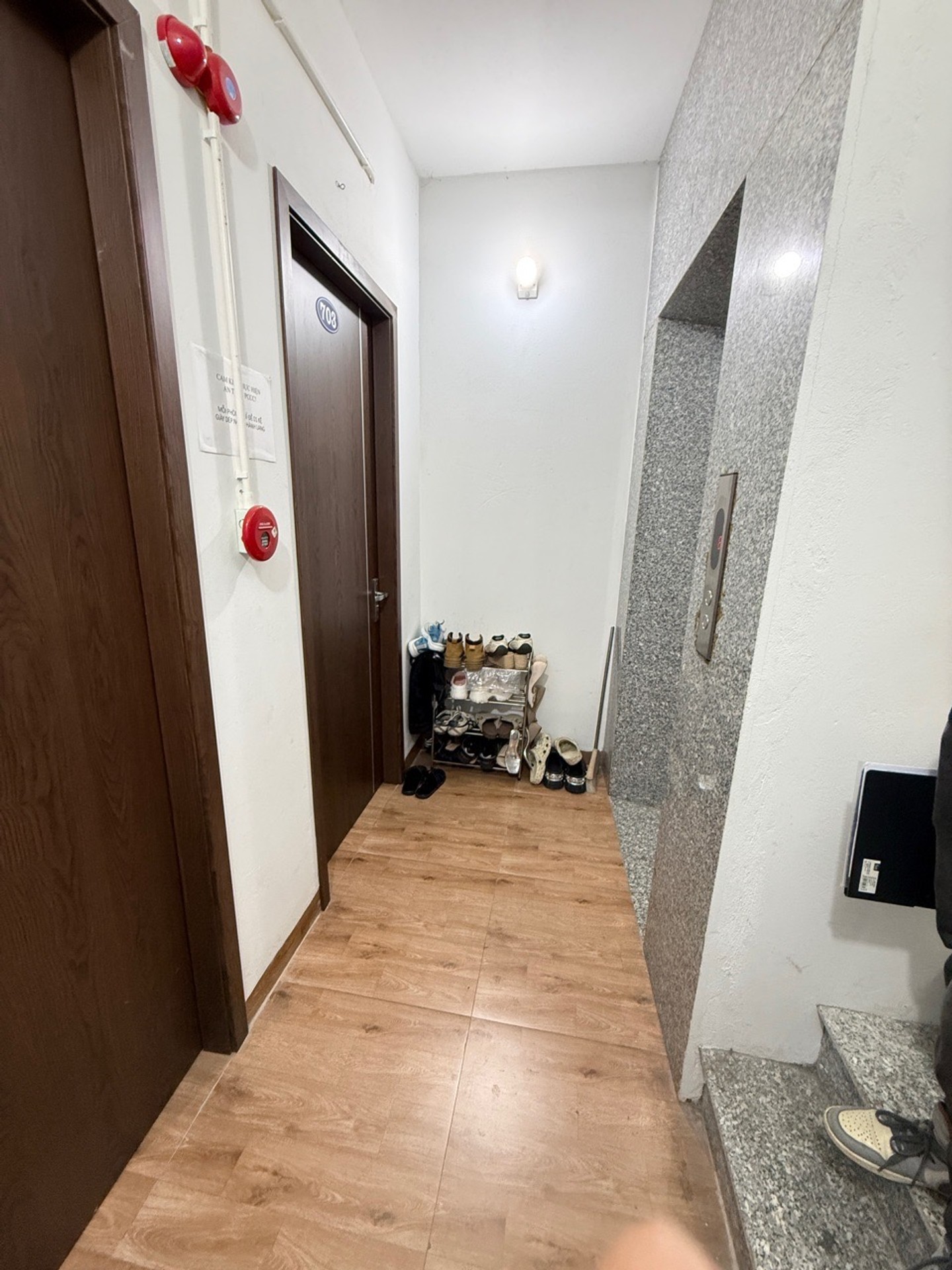 Toà Aparment 9 Tầng Đỉnh Cao Giữa Lòng Nguyễn Ngọc Vũ