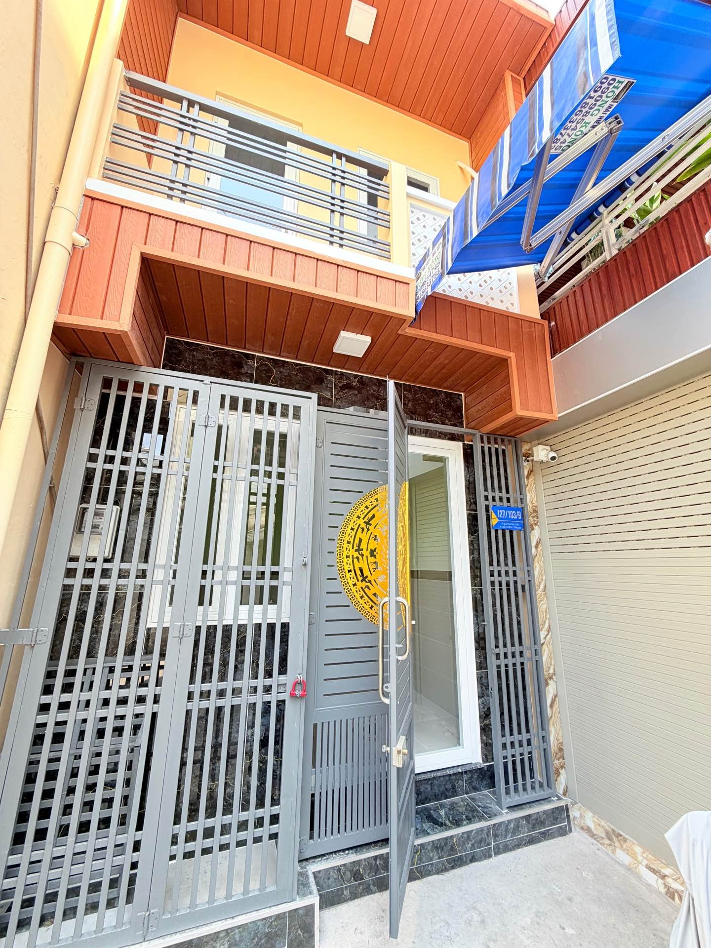 TÂN BÌNH - HẼM XE HƠI - NHÀ MỚI 3 TẦNG MUA Ở LIỀN - MUA Ở HOẶC CHO THUÊ QUÁ ĐỈNH
Ni sư Huỳnh Liên