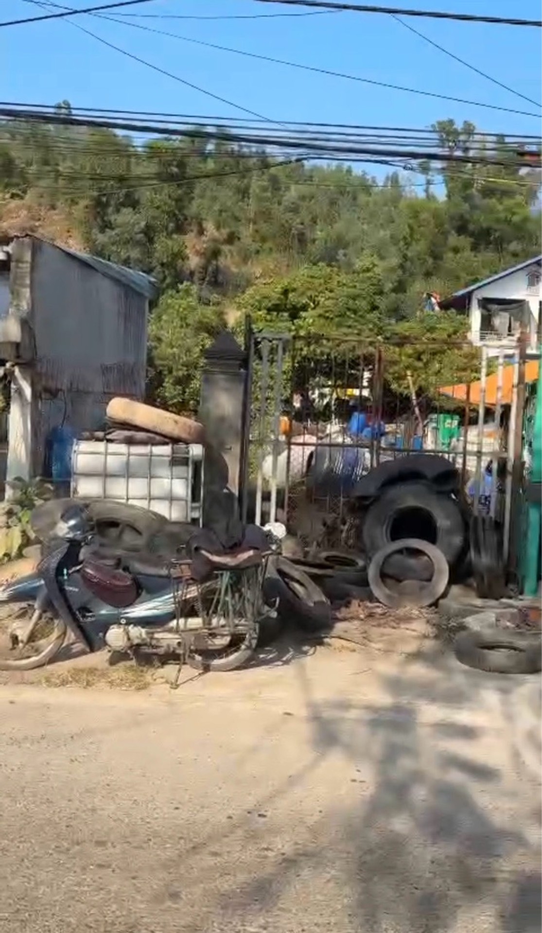 Lô Đất Vuông Vức Mặt Đường Rộng, Vị Trí Vàng Để Kinh Doanh Đáng Sở Hữu