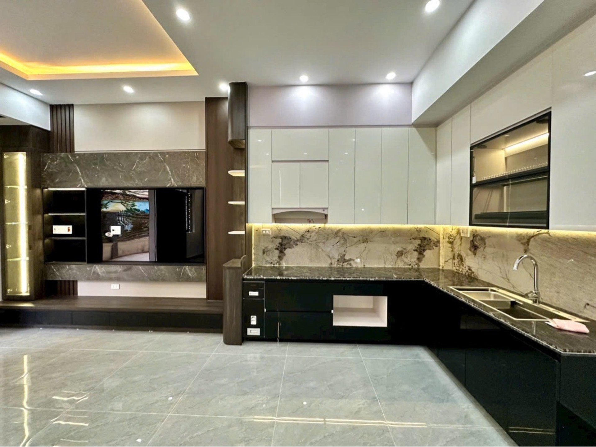 Siêu phẩm nhà mặt tiền rộng hiếm có giữa lòng Kiều Sơn