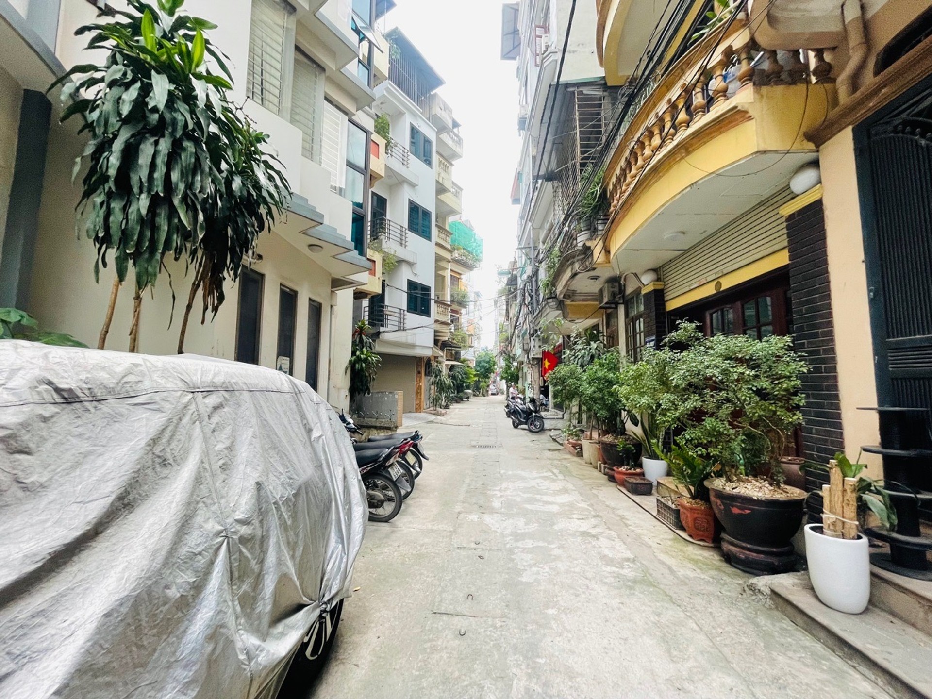 Cơ hội hiếm có sở hữu nhà 5 tầng 6 phòng ngủ tại Khương Đình, ô tô tránh, giá tốt