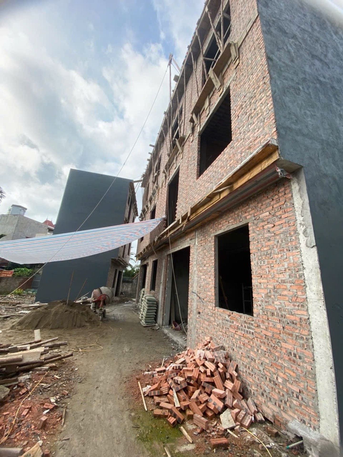 Cơ hội vàng sở hữu nhà 3 tầng mới ngay trung tâm Trần Nhân Tông