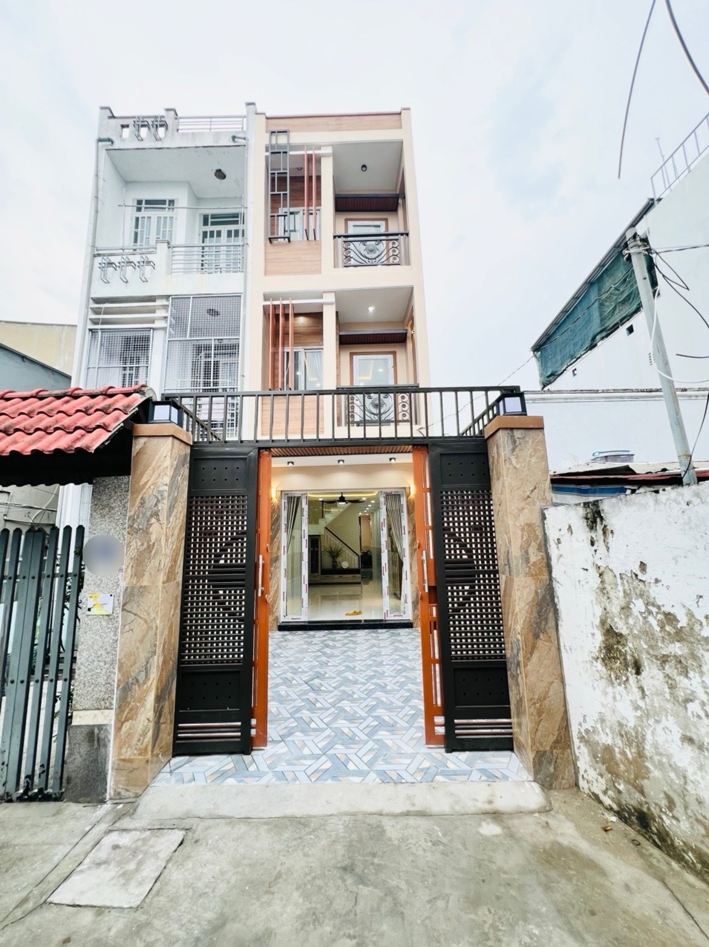 Bán nhà 3 tầng 7 phòng ngủ diện tích 86m2 tại phường Phú Định