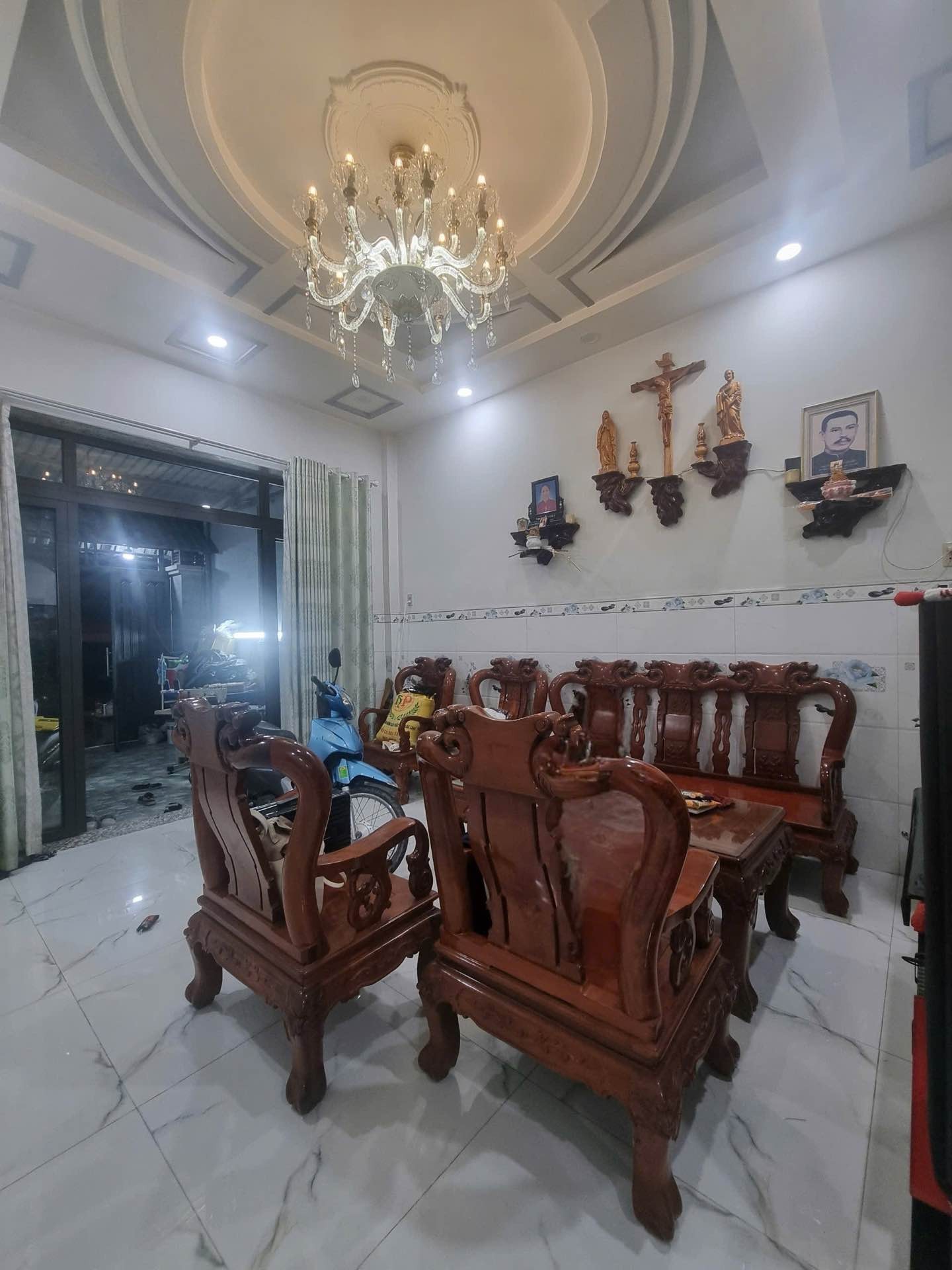 Cơ hội hiếm có sở hữu nhà mặt phố Trần Thị Hè với giá tốt, kinh doanh đỉnh