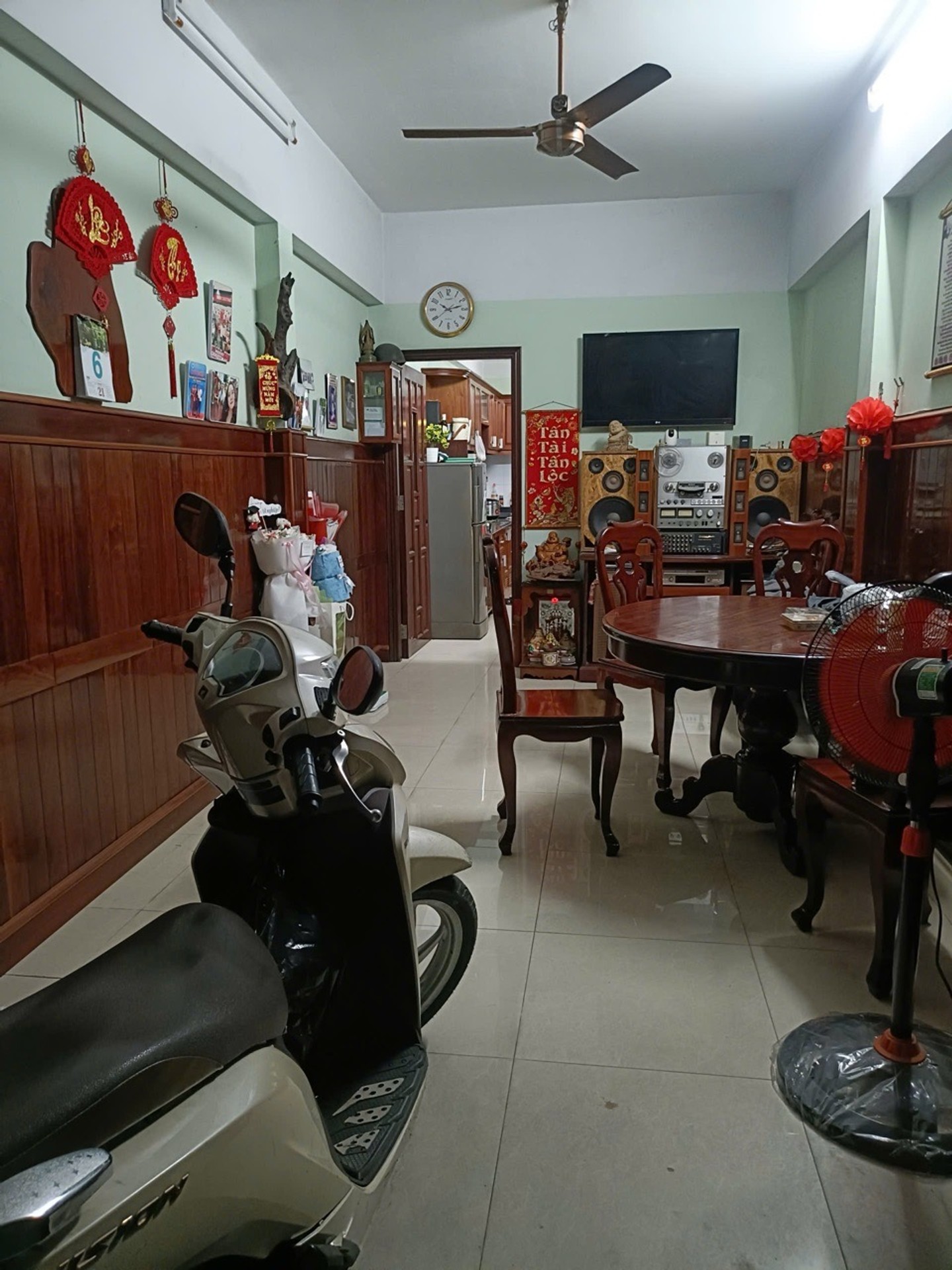 NHÀ SÁT LÊ VĂN QUỚI - NỞ HẬU - 72M2 - NHỈNH 4TỶ - HẺM Ô TÔ