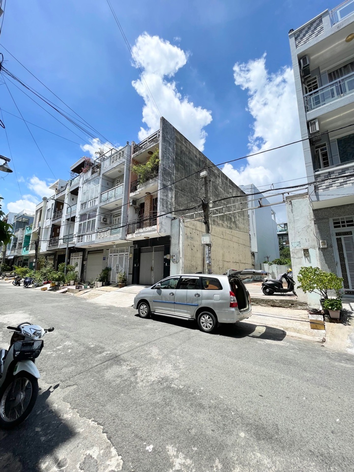 Bán đất nền 72m² khu dân cư Bình Phú, Quận 6, Đường nhựa 10m, view công viên - giá 8,x tỷ đồng