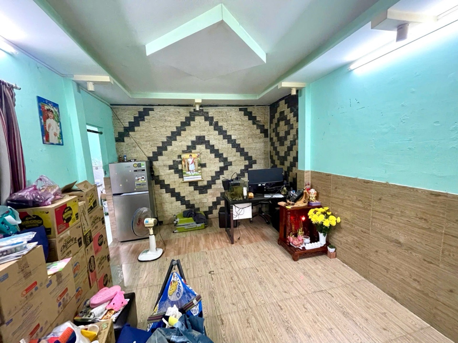 Nhà riêng 2 tầng khu Thạnh Xuân 14, giá chỉ 3.1 tỷ, xe hơi đậu trong nhà