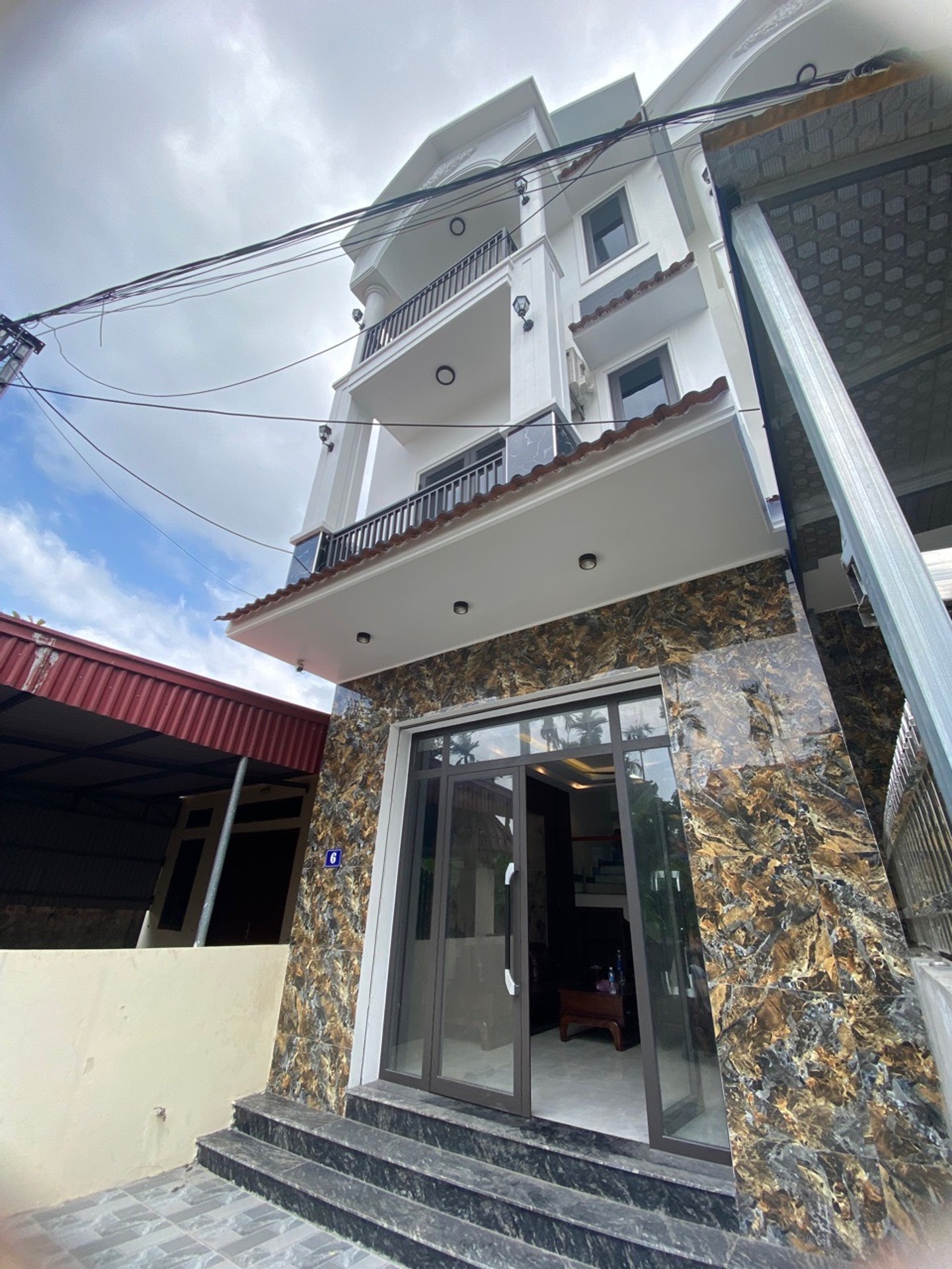 Nhà 3 Tầng Mới Tinh, Vừa Ở Vừa Đầu Tư - Hiếm Có Khó Tìm Tại Lương Quy