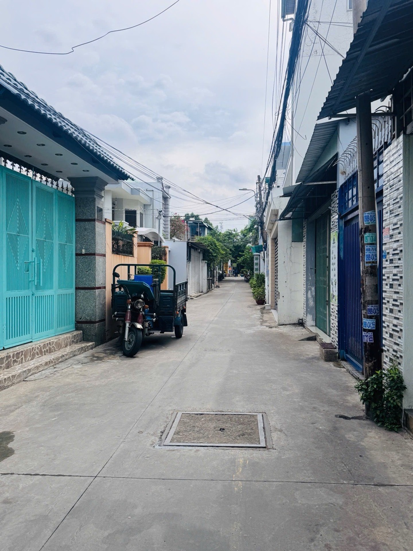 Nhà nhỏ xinh ngay trung tâm Quận 9, giá hợp lý