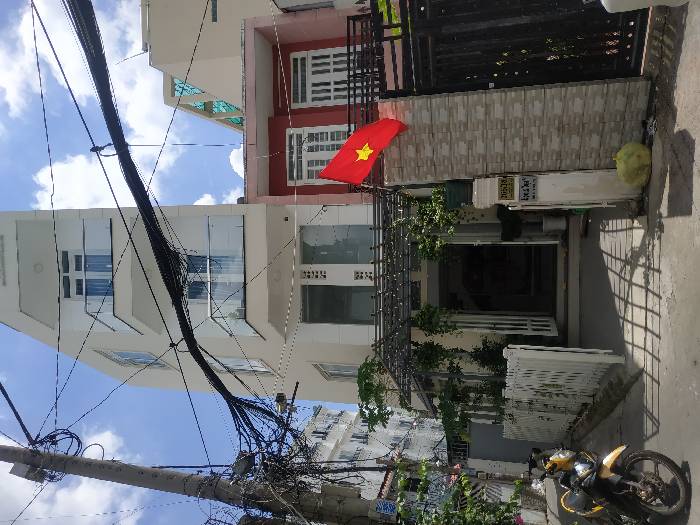 🏡 NHÀ HẺM Ô TÔ – GẦN AEON TÂN PHÚ, CHỢ SƠN KỲ
🚗 Hẻm xe hơi, nhà 2 mặt hẻm thoáng | có sân để ô tô