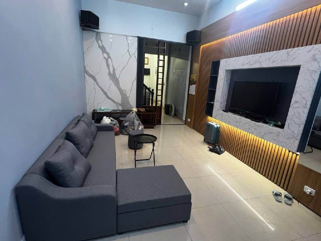 Nhà đẹp phương mai hiếm có kèm nội thất, sẵn dọn về ở ngay