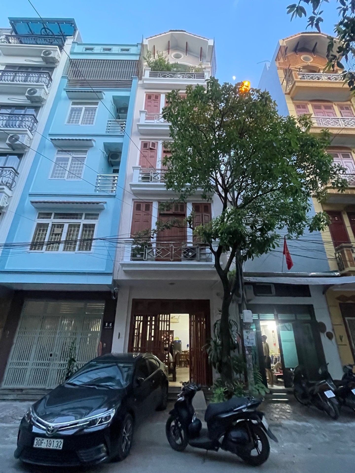 Nhà Phân Lô Ô Tô Tránh, Sống Xanh Trung Tâm