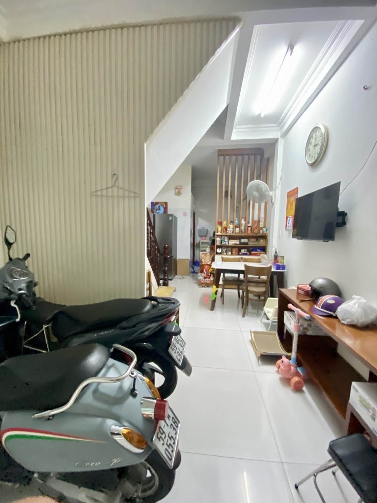 Bán nhà 3 tầng 4PN hẻm xe hơi gần Lý Thường Kiệt, Tân Bình