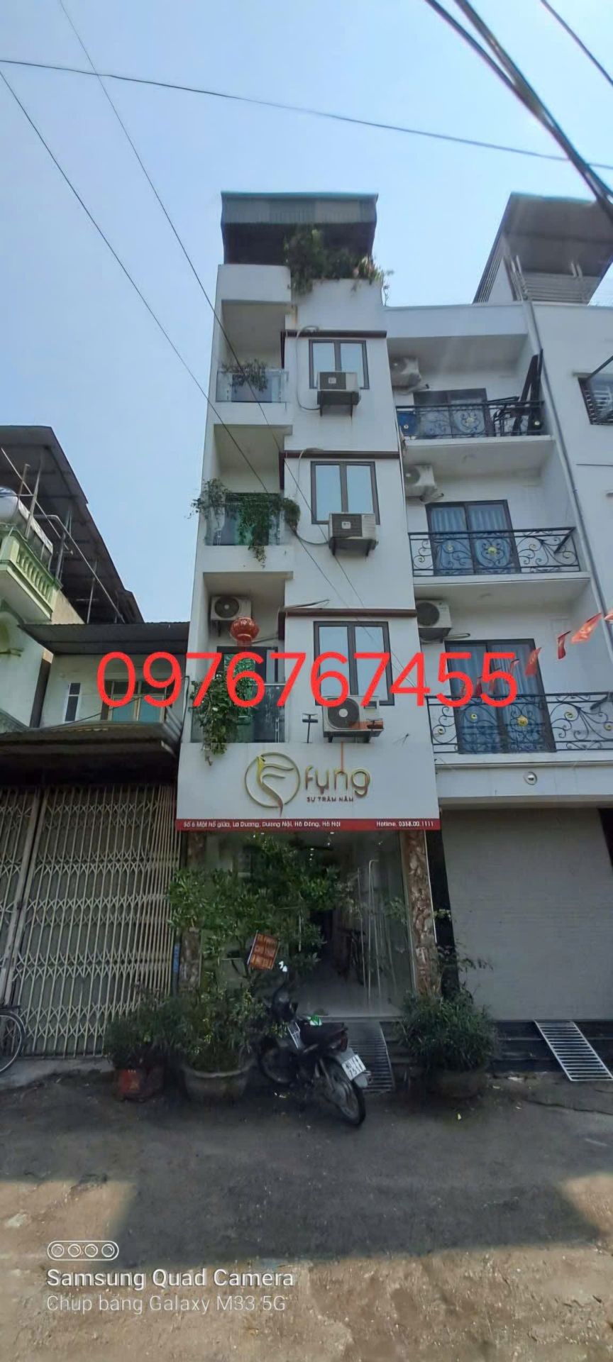 Nhà đẹp view hồ, kinh doanh sầm uất tại La Dương