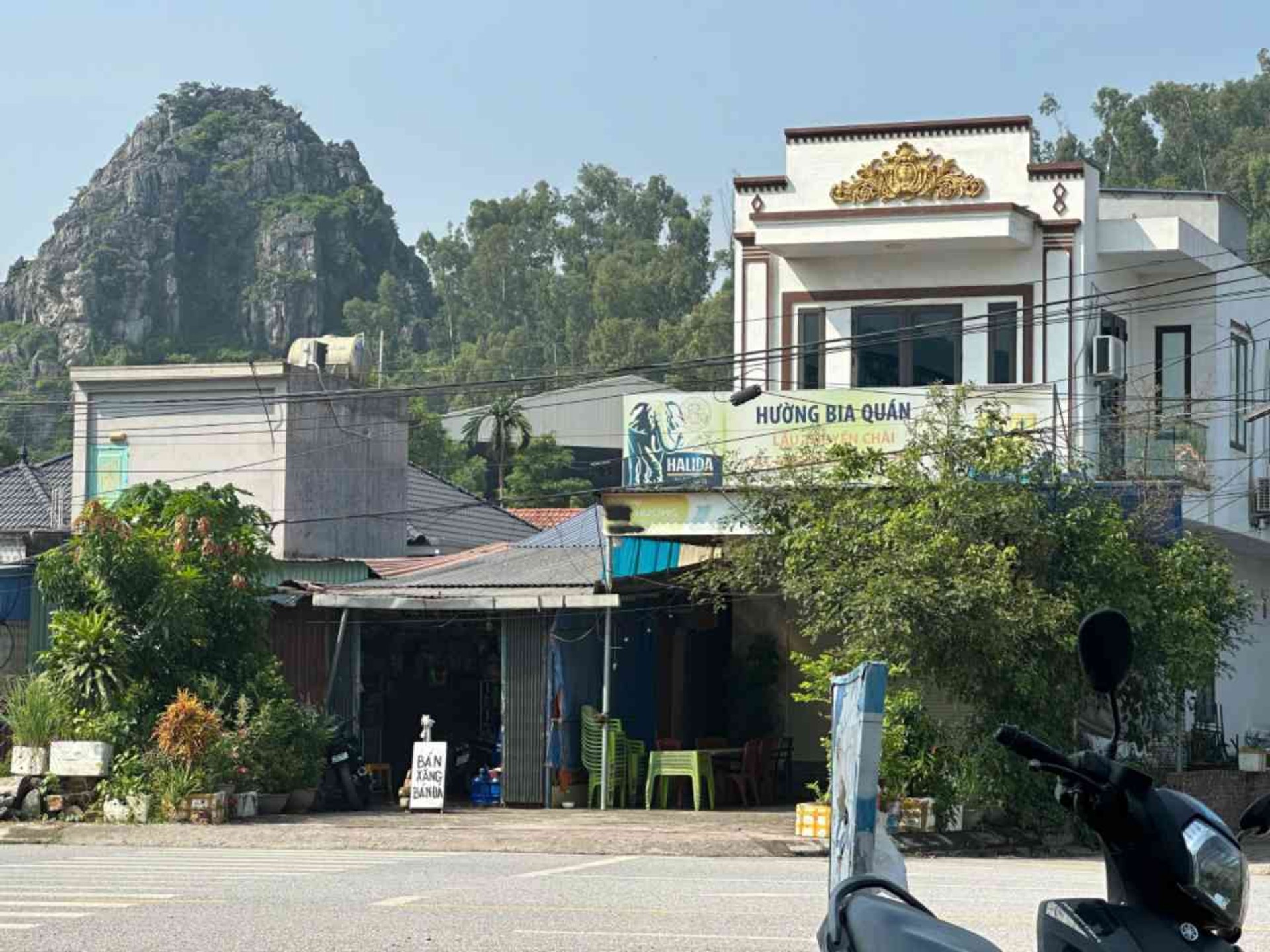 Nhà mặt phố 2 tầng rộng rãi, mặt tiền 11.5m trên đường lớn tại Minh Đức, Thủy Nguyên