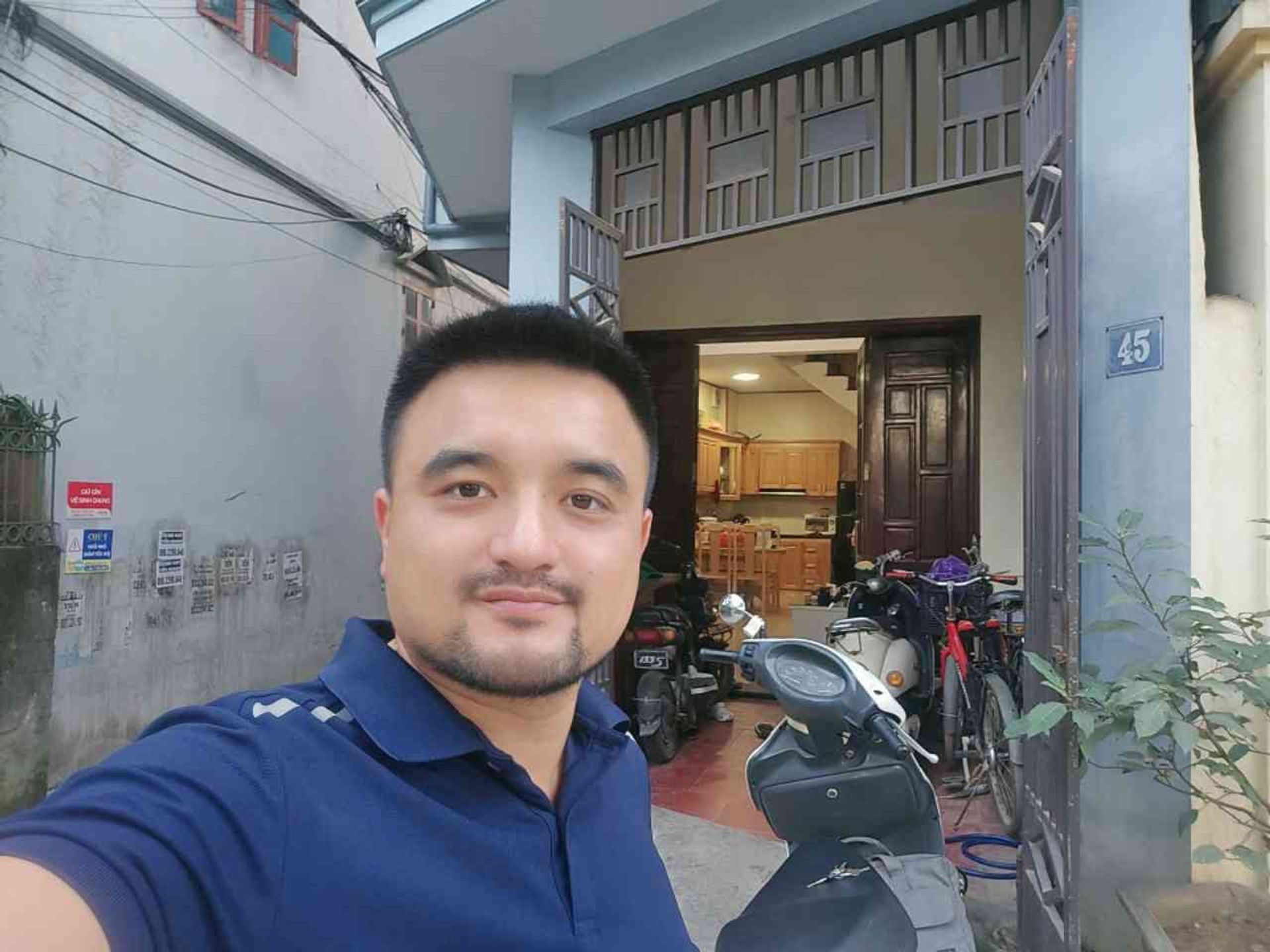 Nhà mặt phố hiếm góc 4 tầng sầm uất Quang Trung