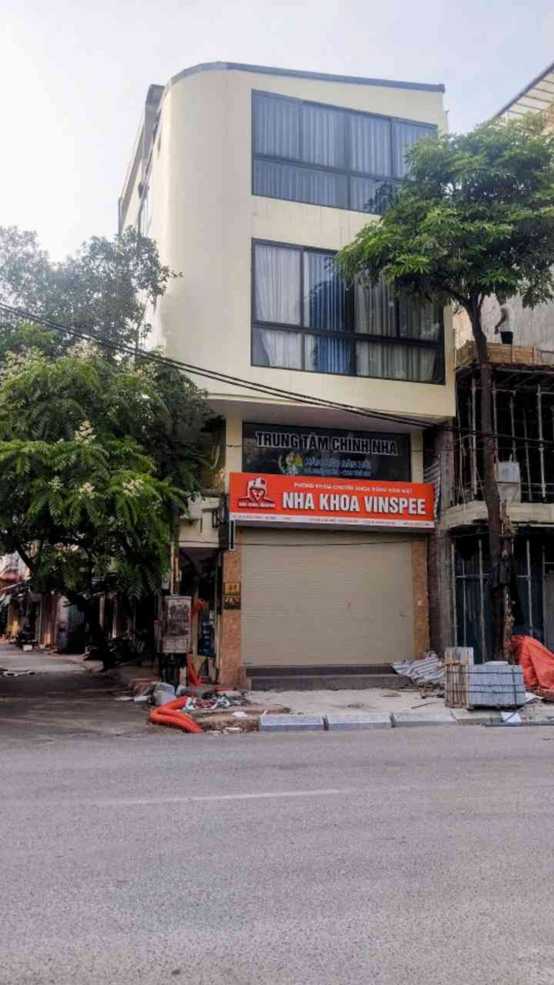 Nhà phố lô góc sầm uất, vị trí đắc địa Lê Hồng Phong