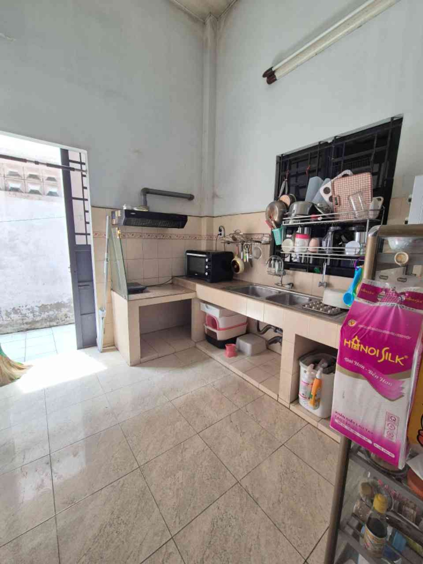 Bán nhà cấp 4 diện tích 103m2 mặt tiền rộng tại quận Bình Thạnh