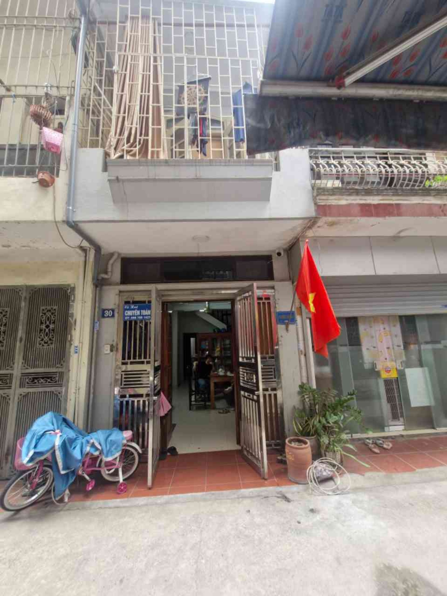 Nhà 3 Tầng Hai Mặt Ngõ Thông, Cách Phố Trần Phú 50m