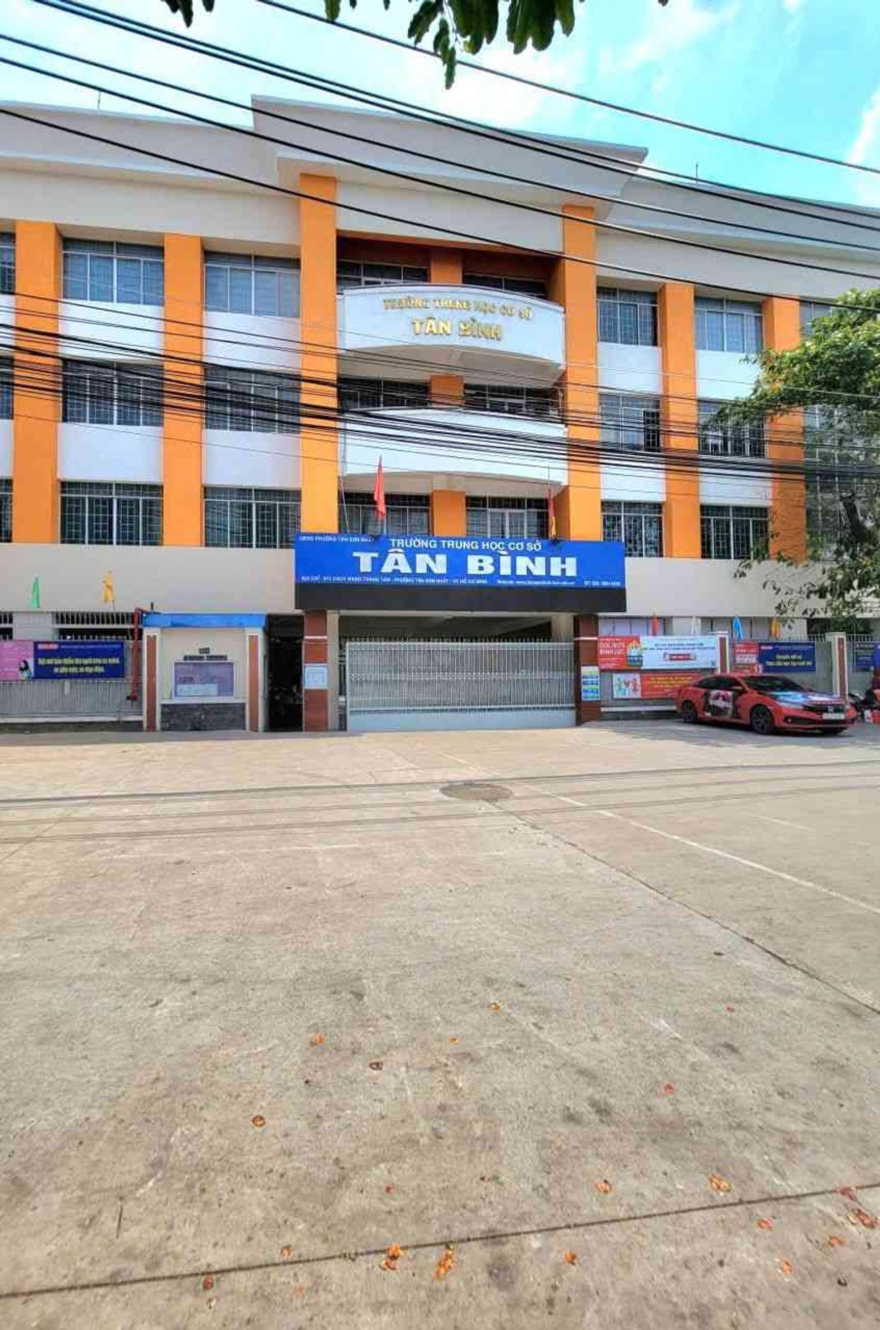 BÁN NHÀ MTKD LẠC LONG QUÂN - BẢY HIỀN - 84M² - NHÀ RỘNG THOÁNG - HẺM SẠCH - HÀNG XÓM VĂN MINH