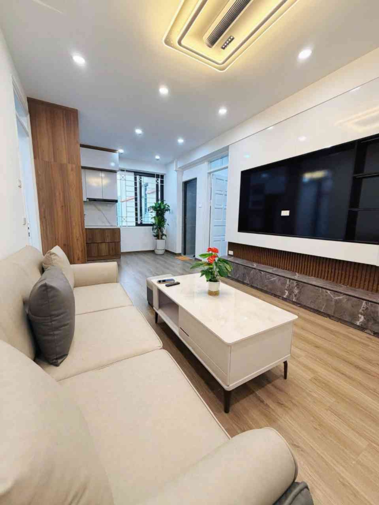 Căn hộ 2 ngủ 2 vệ sinh tại Vĩnh Hoàng, giảm giá còn 4,35 tỷ