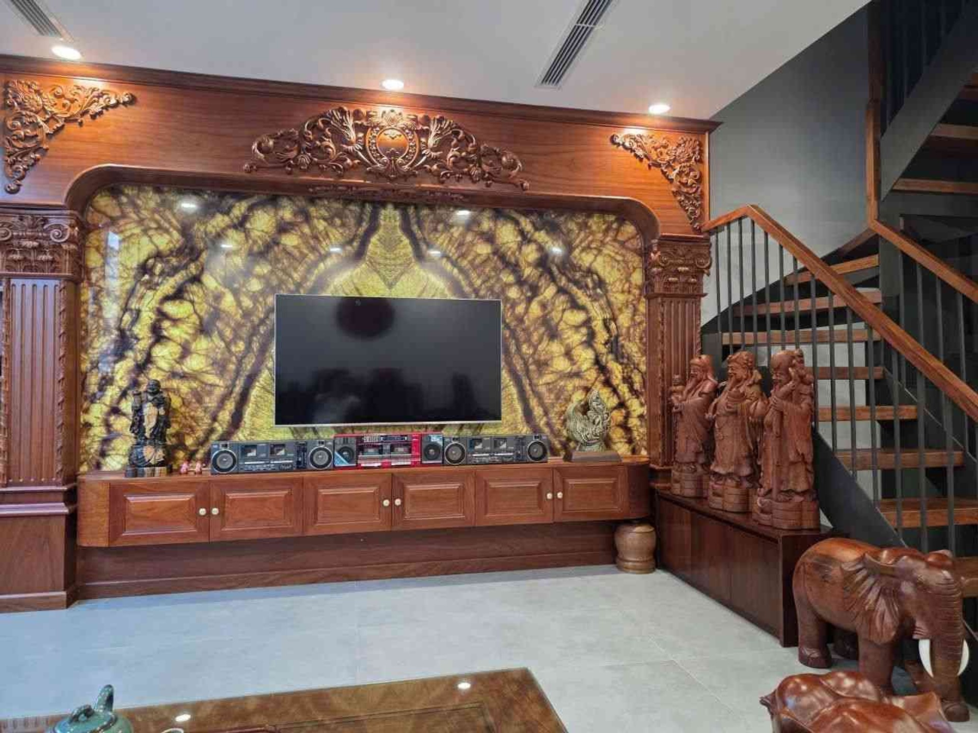 Biệt thự 7 tầng siêu hiện đại Vạn Phúc giá hấp dẫn