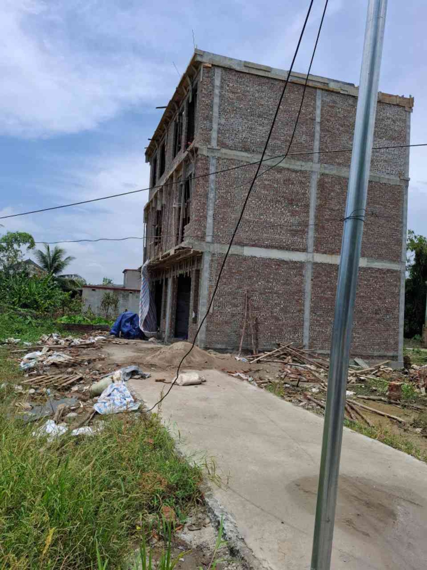 Nhà 3 tầng thoáng mát hướng Đông Nam tại Kiến Thiết, Phù Liễn, Kiến An