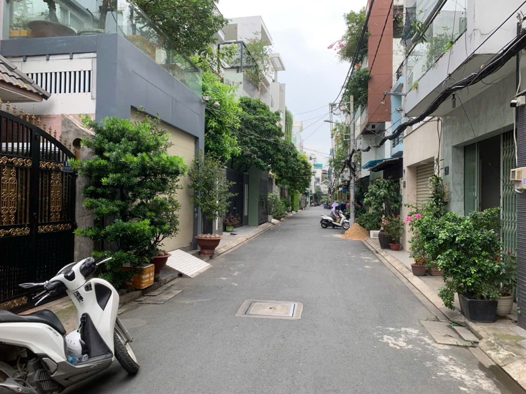 Bán nhà riêng 4 tầng mặt tiền rộng tại Tân Sơn Nhì, giá giảm 200 triệu