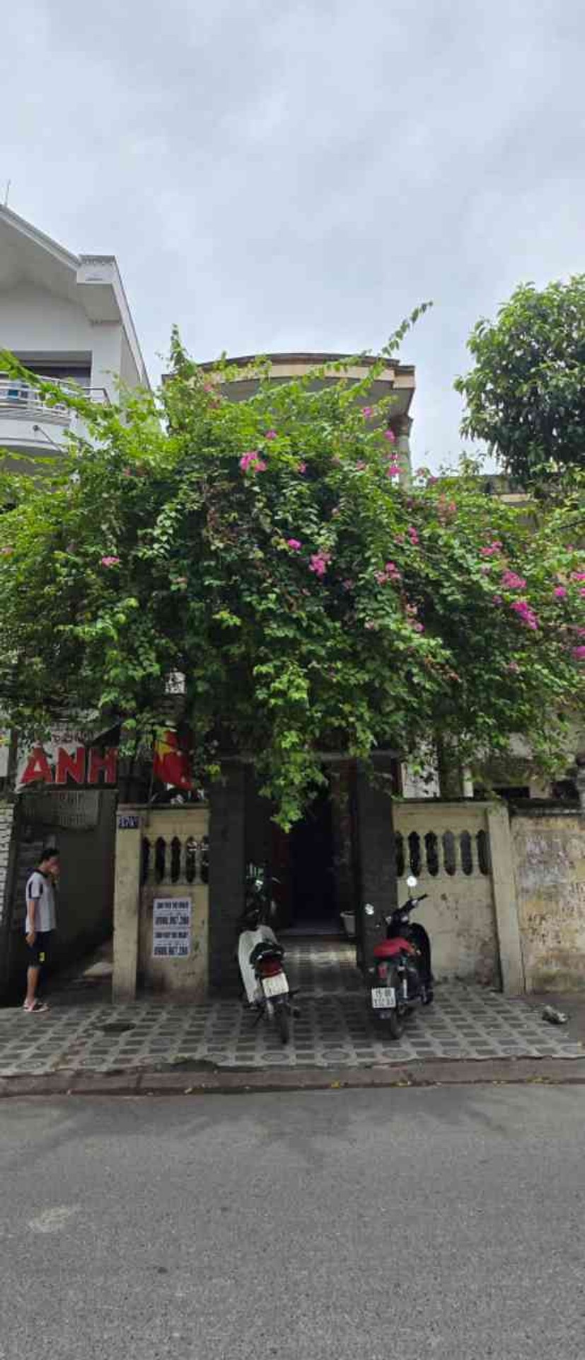 Nhà lô góc 3 mặt tiền siêu đẹp tại mặt đường Chùa Hàng, không gian mở tiện nghi