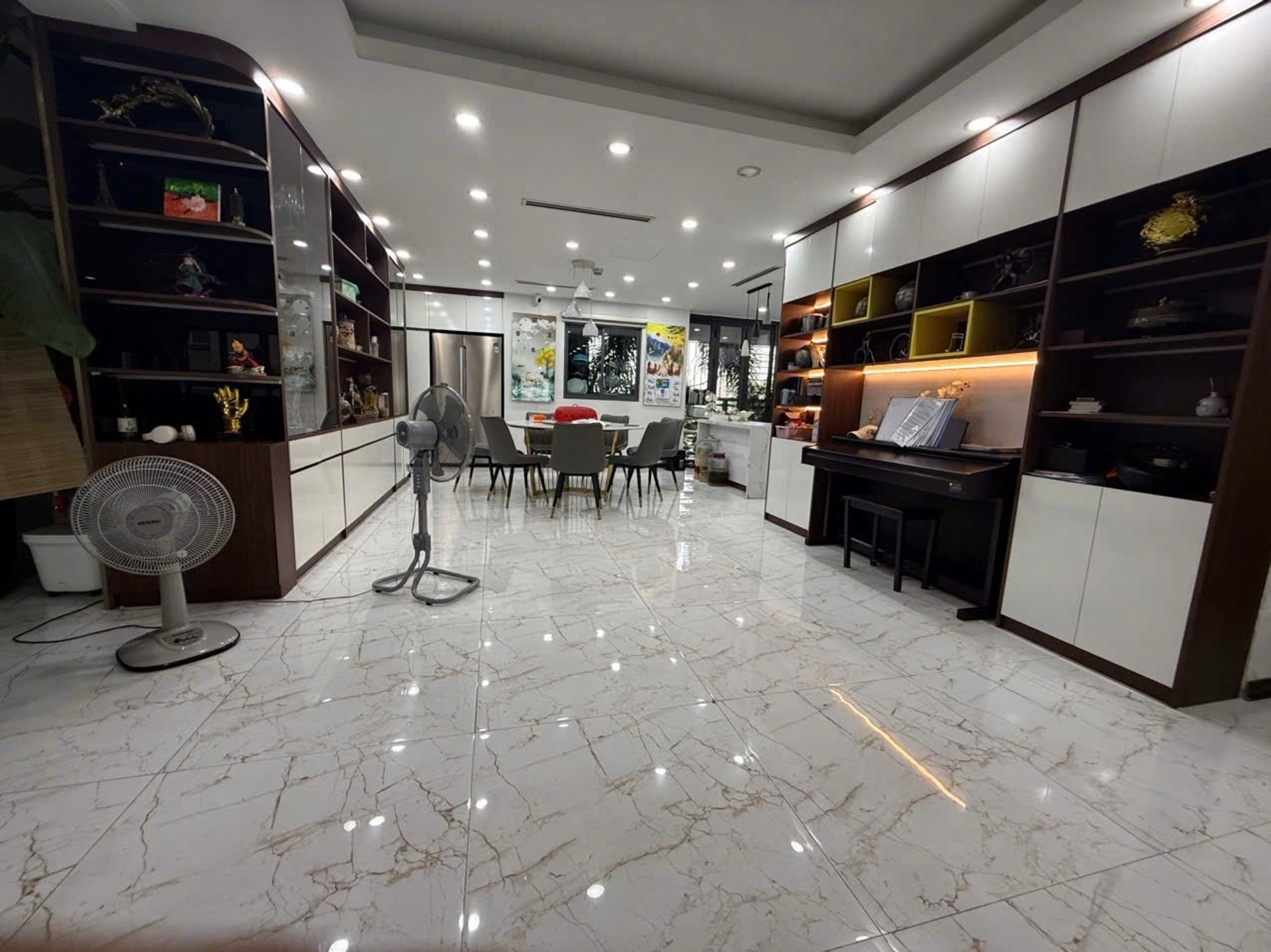 Căn hộ lô góc Mulberry Lane sang trọng, góc view rộng quận Hà Đông